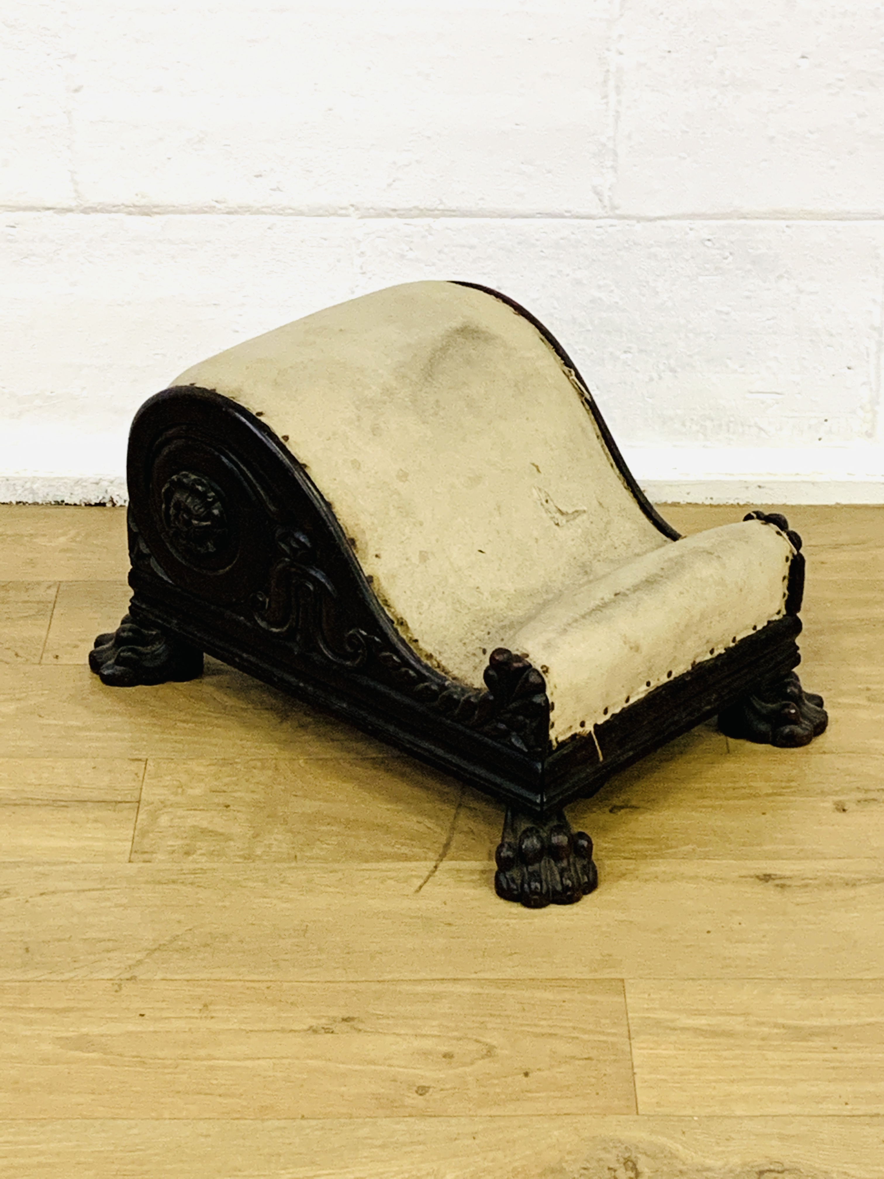 Victorian gout stool - Image 2 of 4