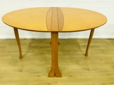 Veneer dropside dining table