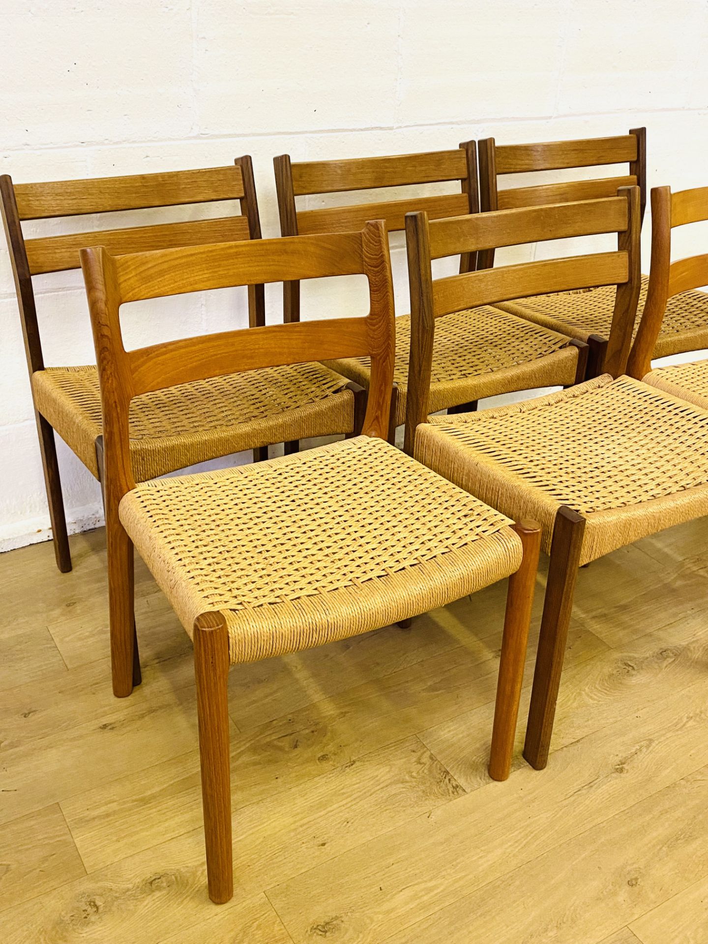 Set of four teak dining chairs together with two similar chairs - Image 3 of 7