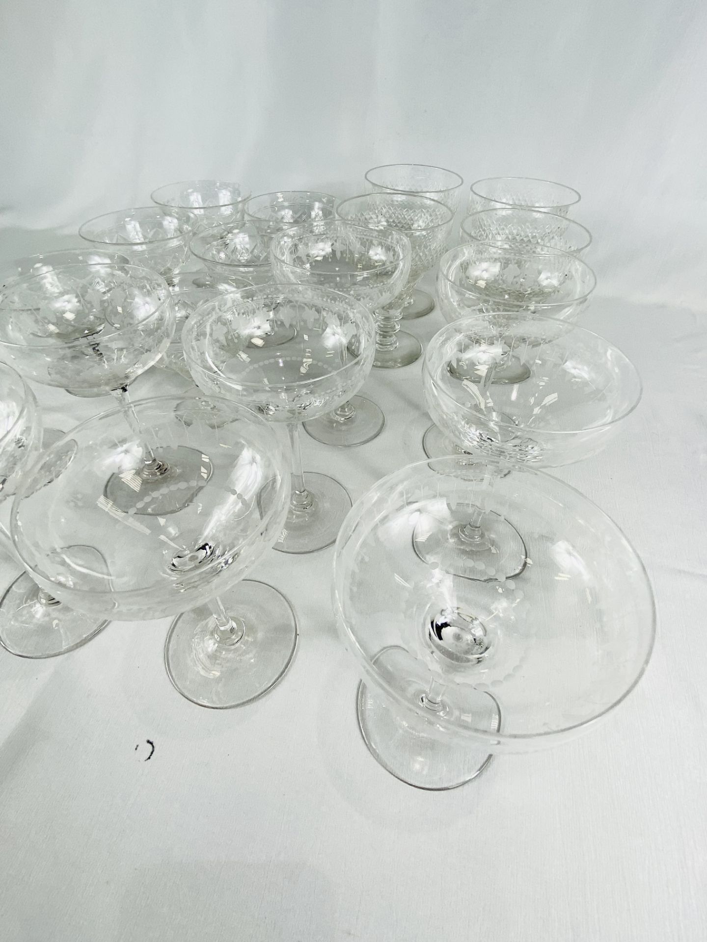 Quantity of champagne glasses - Bild 4 aus 6
