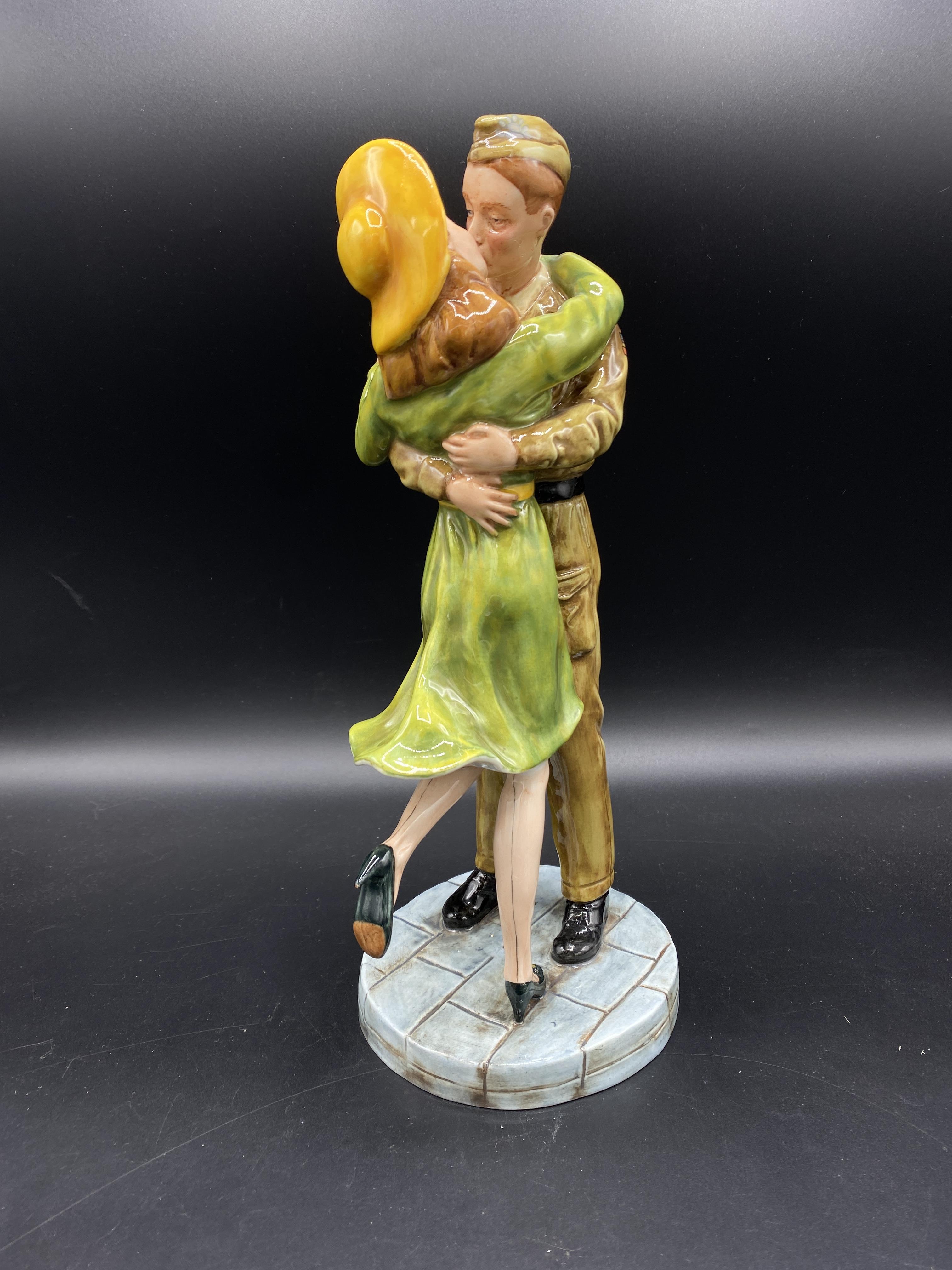 Royal Doulton Prestige figurine 'The Hero Returns' - Bild 2 aus 5