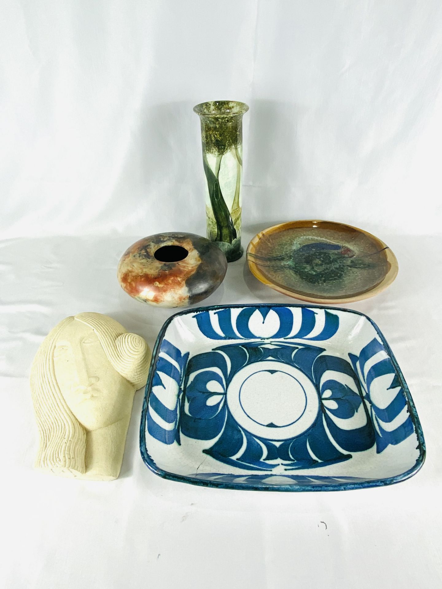 Collection of studio pottery - Image 2 of 7