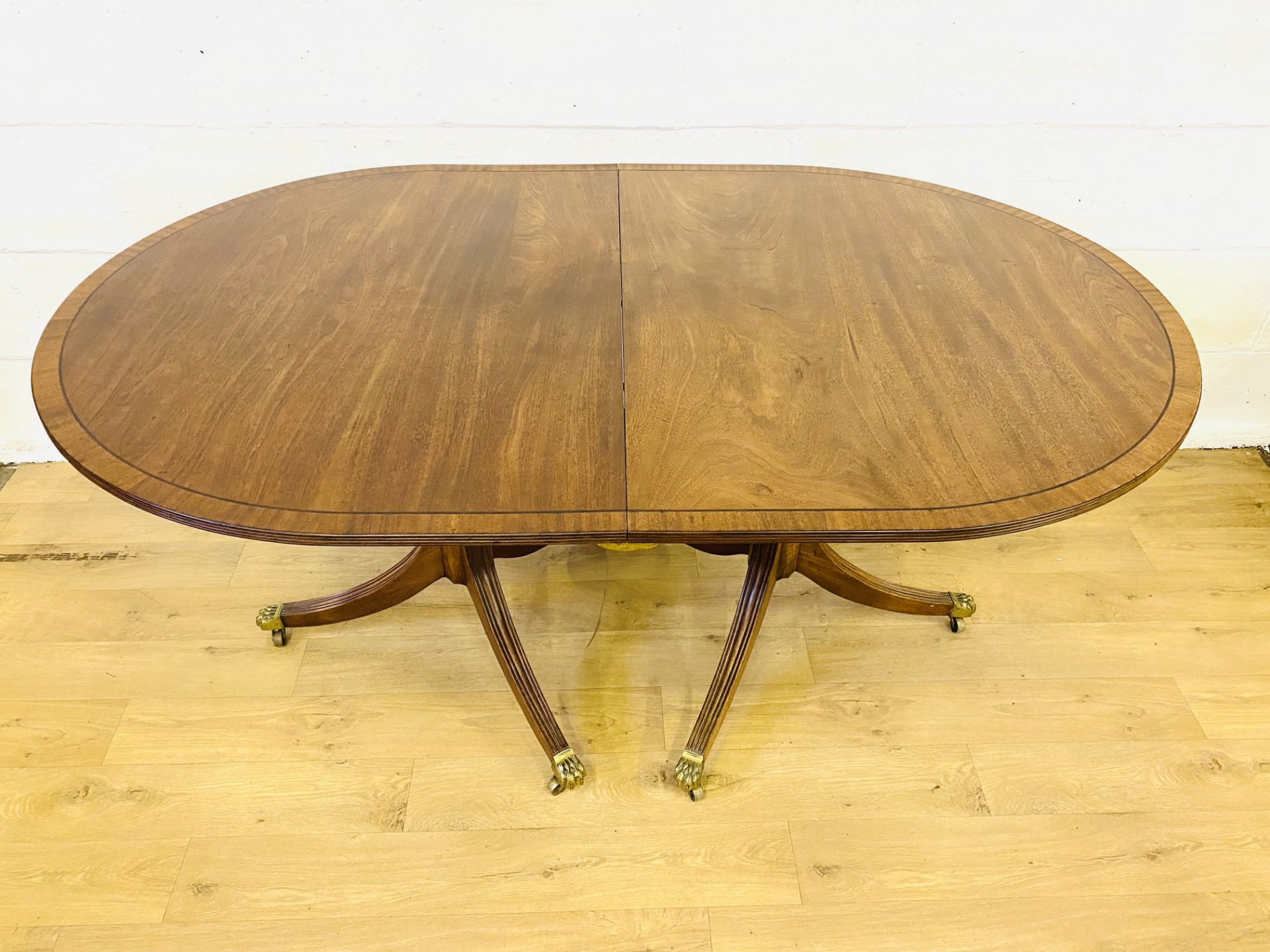 Mahogany tilt top and extending dining table - Image 4 of 8
