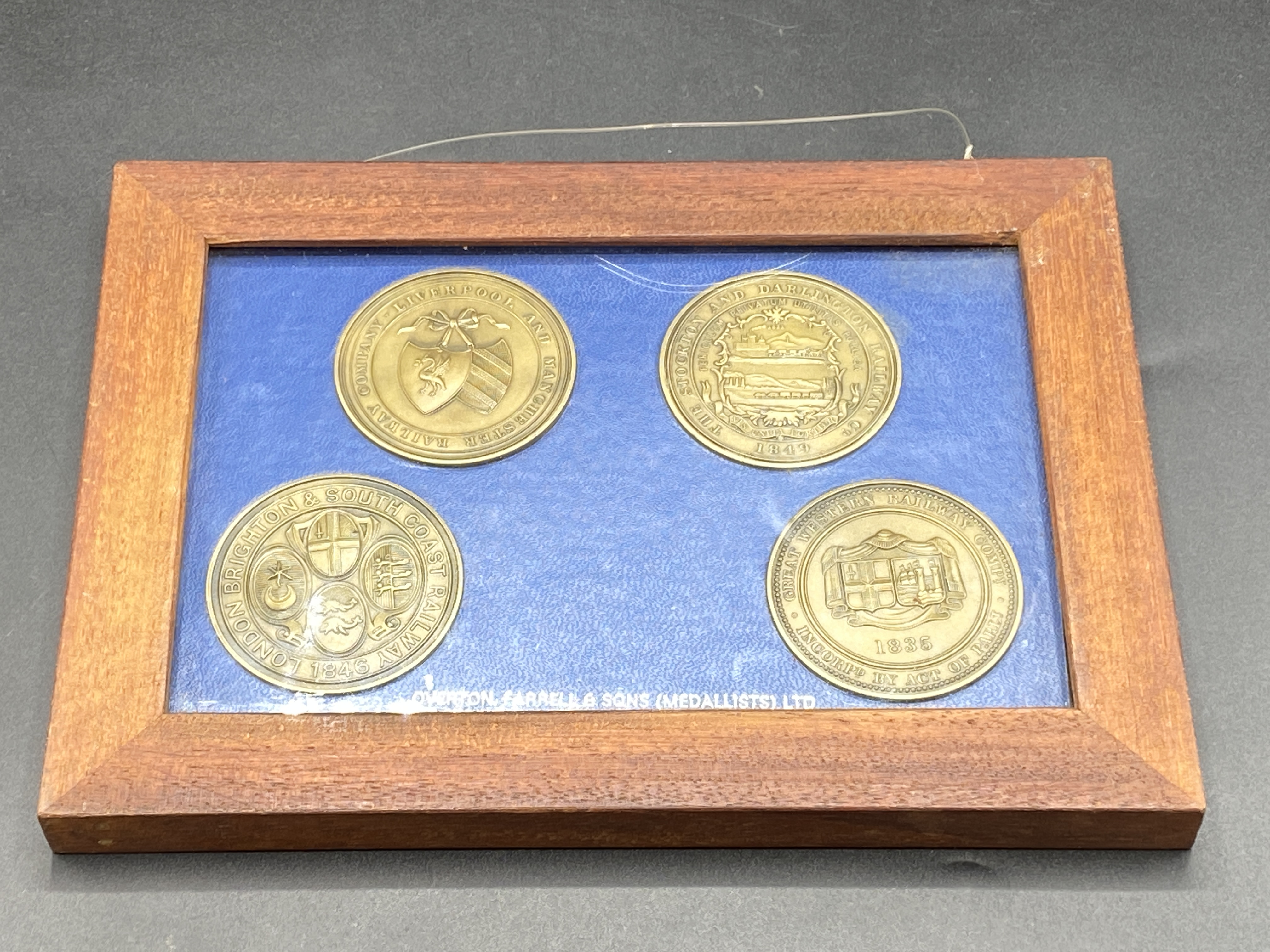 A collection of commemorative medals - Image 5 of 10