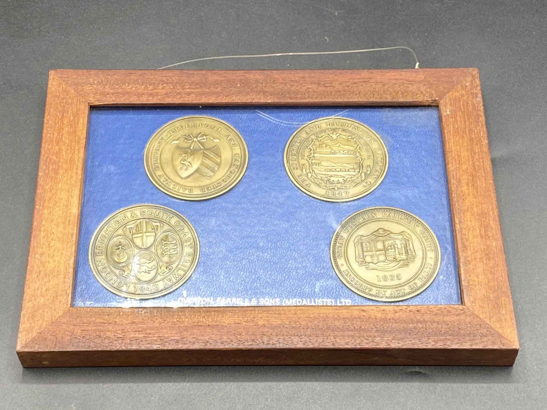 A collection of commemorative medals - Bild 5 aus 10