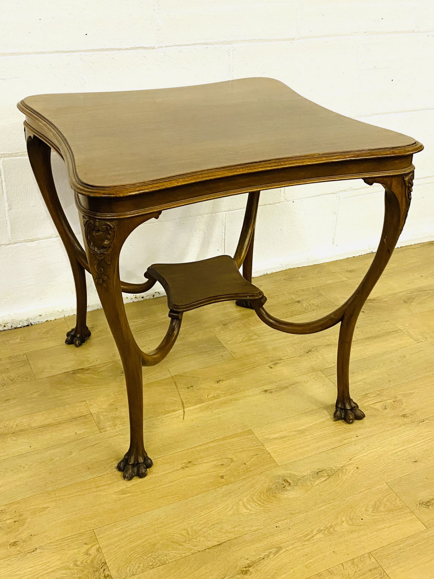 Victorian mahogany display table - Image 2 of 7