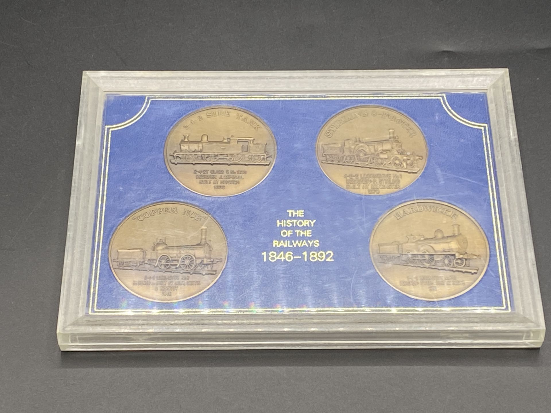 A collection of commemorative medals - Bild 2 aus 10