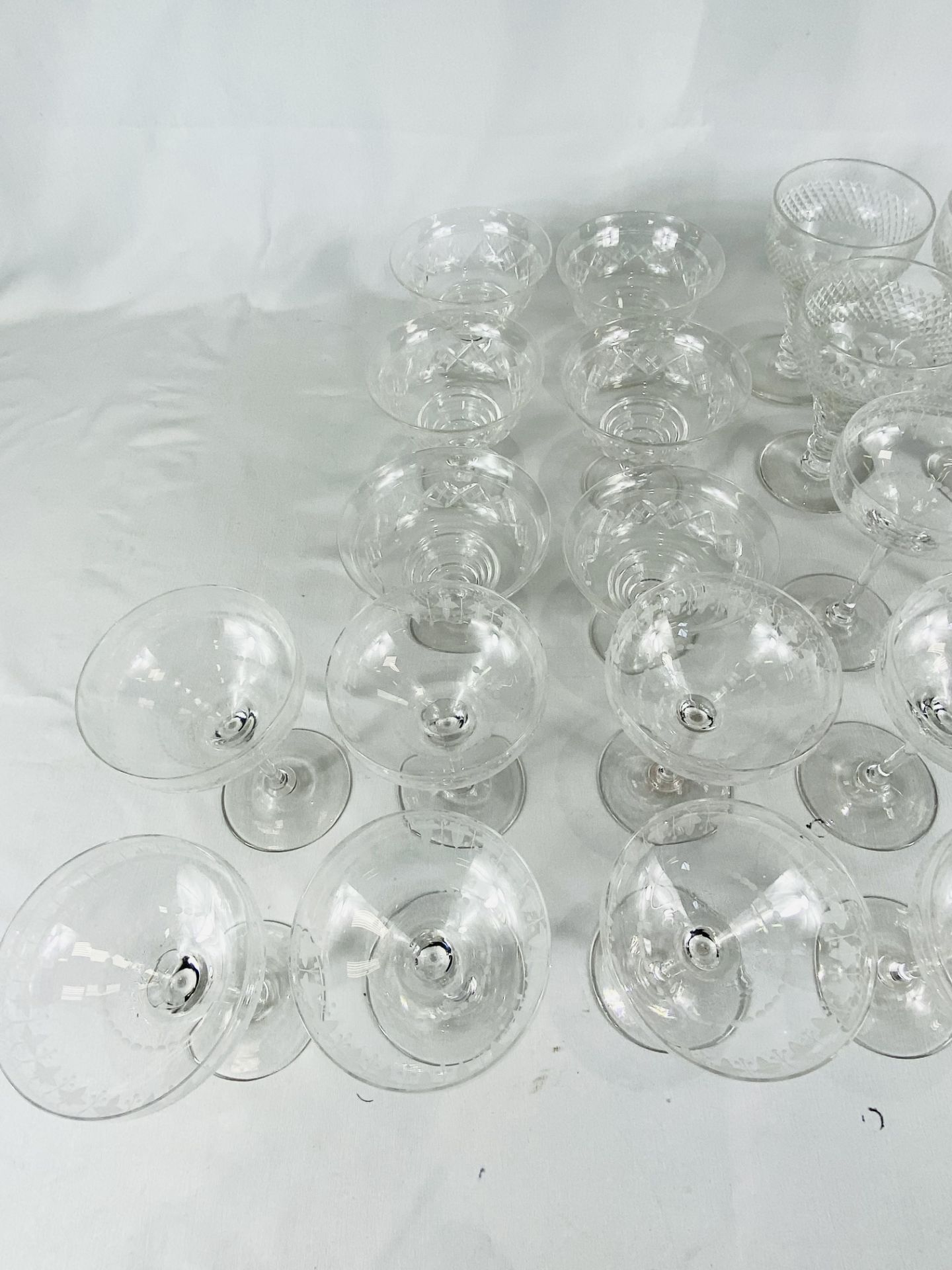 Quantity of champagne glasses - Bild 6 aus 6