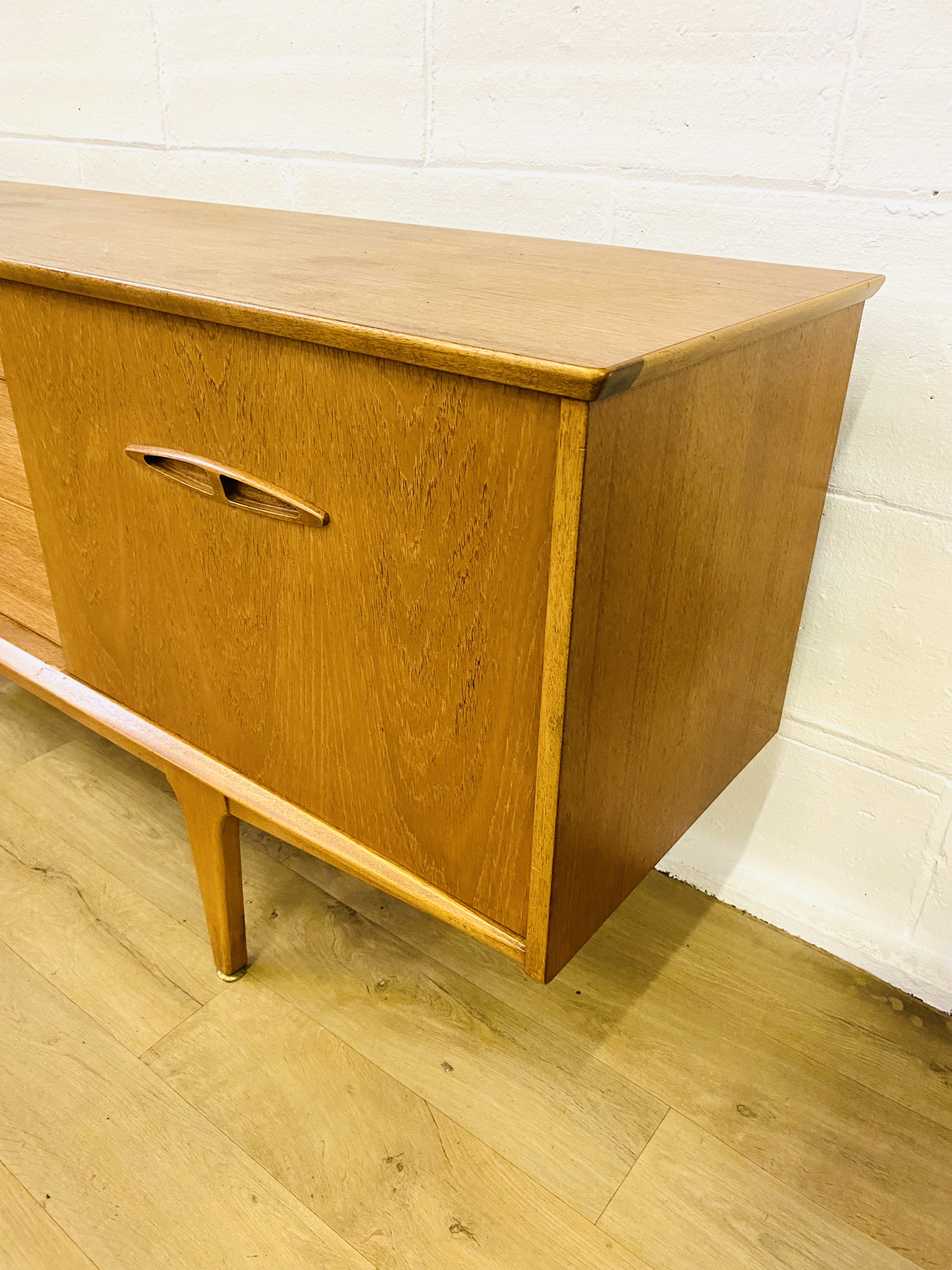 Jentique teak sideboard - Image 8 of 8