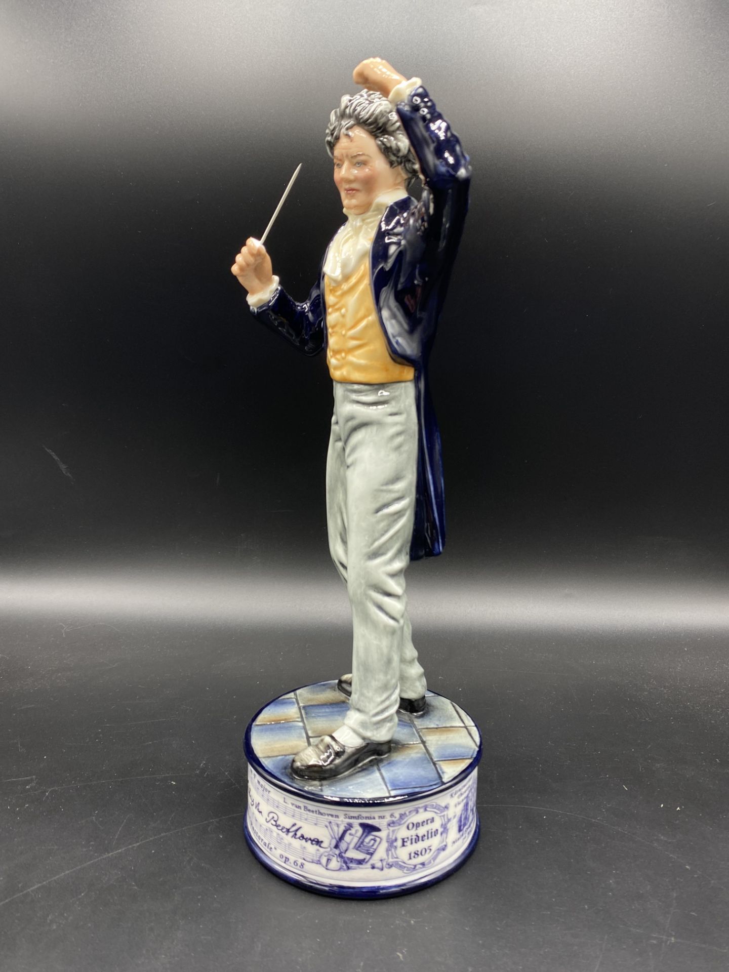 Royal Doulton Prestige figurine Ludwig Beethoven - Image 2 of 4