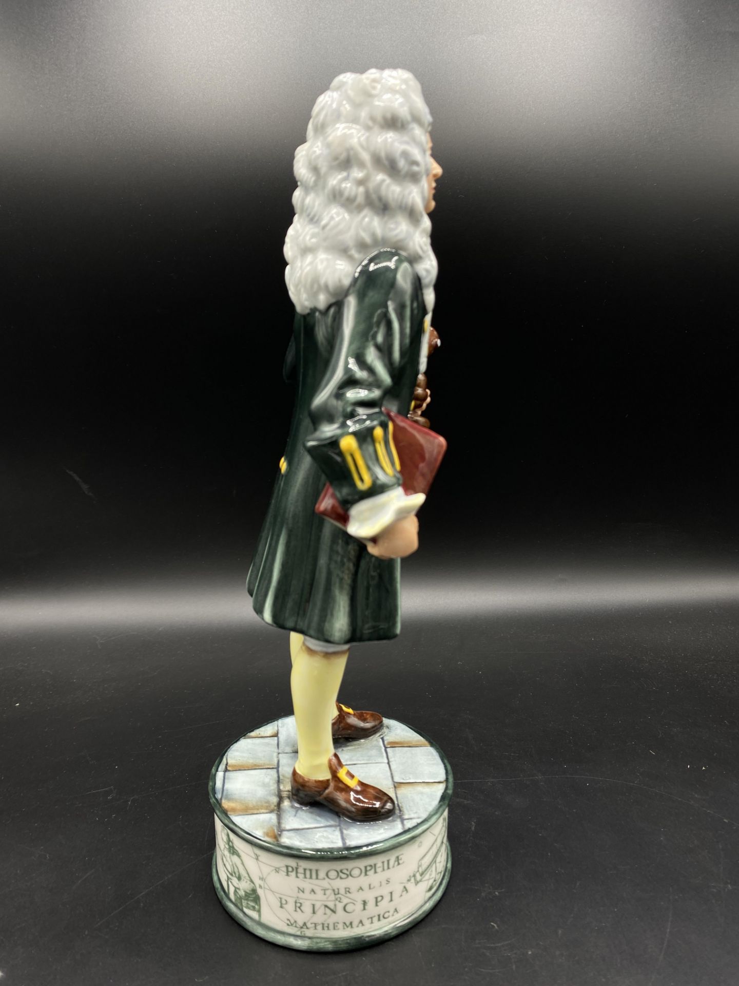 Royal Doulton Prestige figurine Sir Isaac Newton - Image 4 of 4