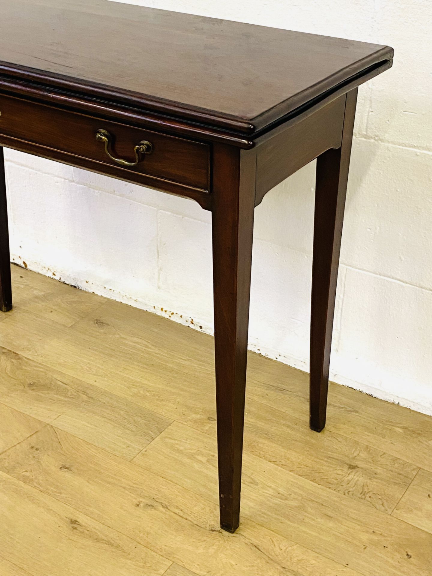 Mahogany gateleg table - Image 4 of 7