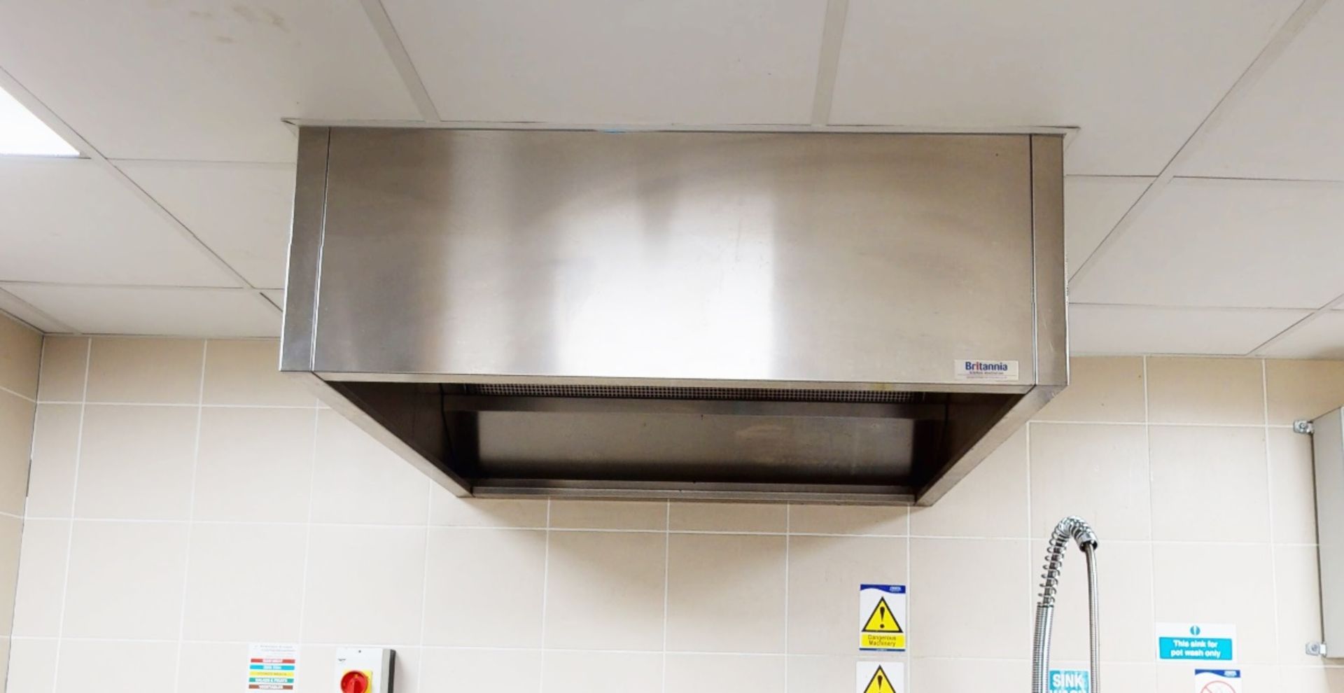 1 x Commercial Stainless Steel Extraction Canopy - CL701 - Location: Ashton Moss, Manchester, OL7 - Image 3 of 8