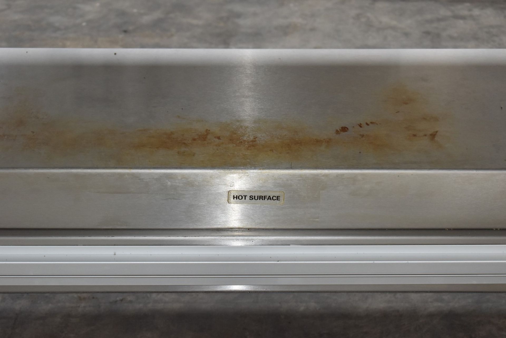 1 x Stainless Steel Bench Mounted Passthrough Food Warmer With Ticket Rails Ref SL254 WH4 - - Image 3 of 5