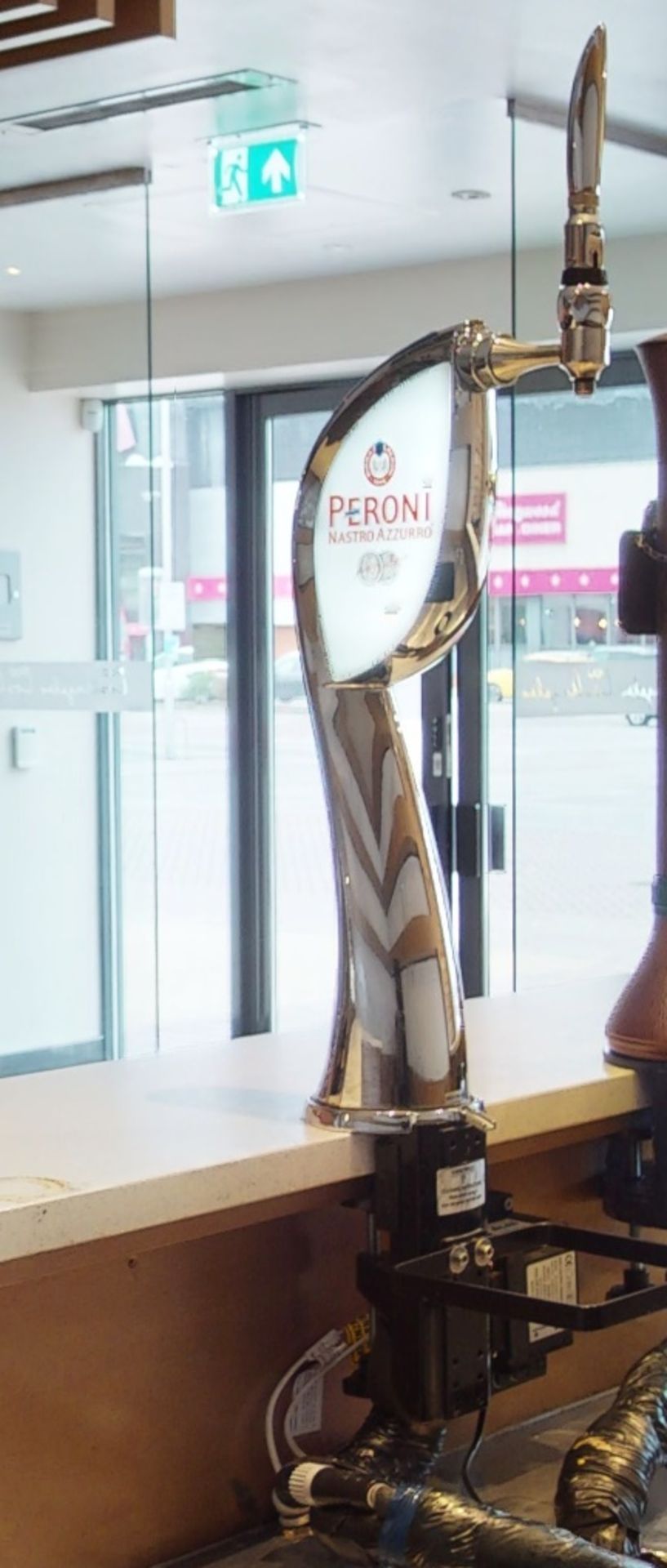 1 x Peroni Beer Pump Tap - Chrome Finish and Illuminated - Ideal For Home Bars - CL701 - Location: - Image 2 of 5