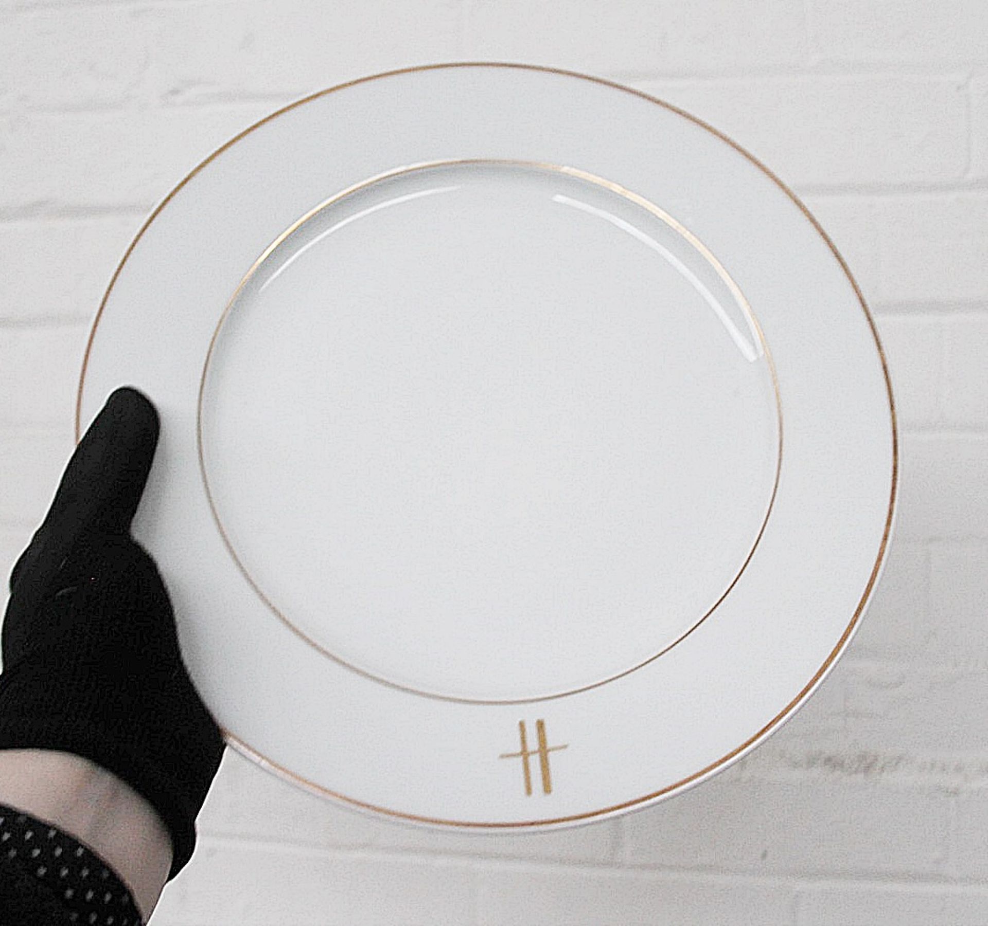 15 x PILLIVUYT Porcelain 30.4cm Large Dinner Charger Plates Featuring 'Famous Branding' In Gold