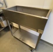 1 x Stainless Steel Freestanding Ice Well on Castors -Ref: BK241 -