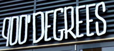 1 x Commercial Signage Featuring 900' DEGREES Branding in Large Illuminated Letters - Includes