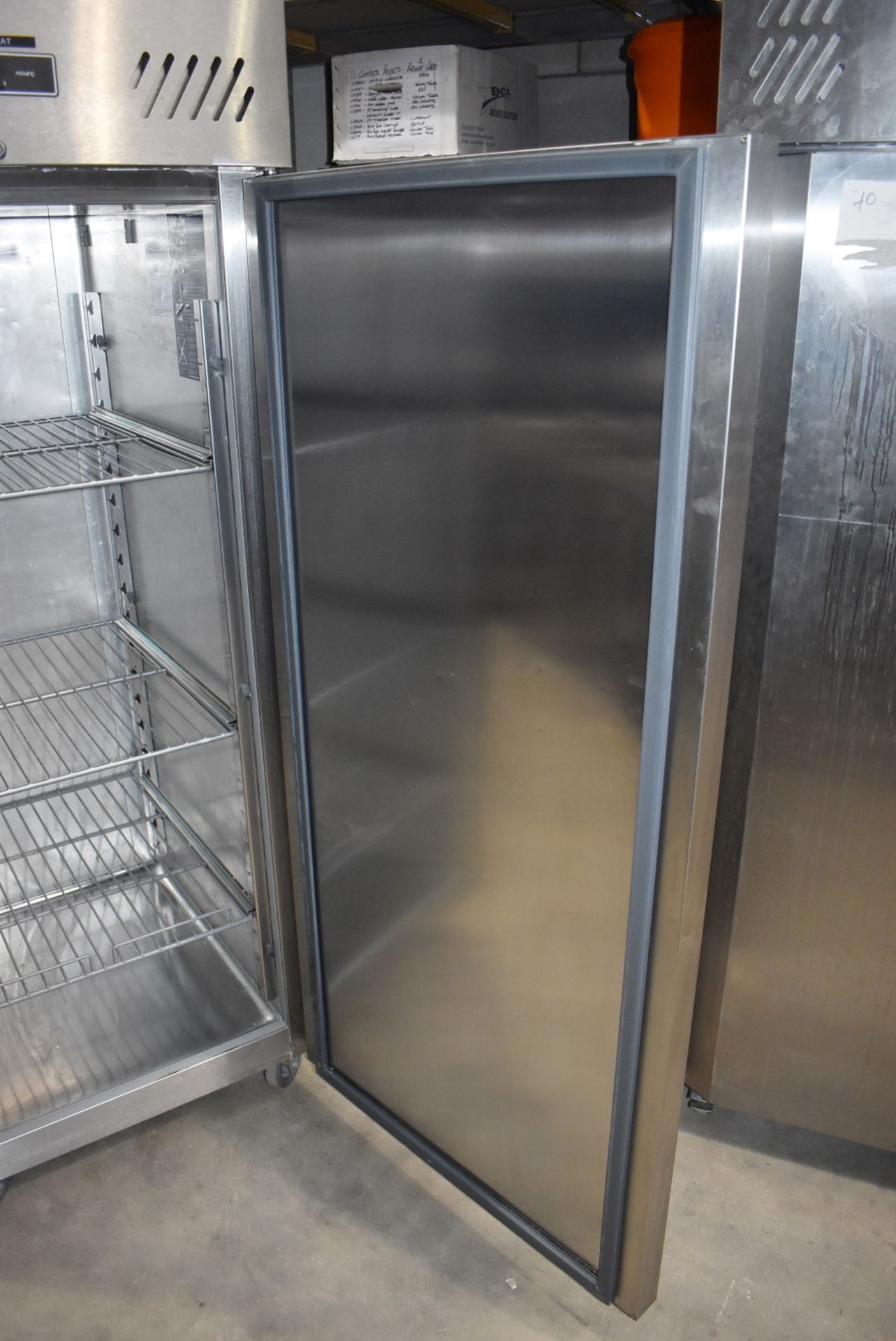 1 x Williams Upright Single Door Refrigerator With Stainless Steel Exterior - Model HS1SA - Recently - Image 7 of 12