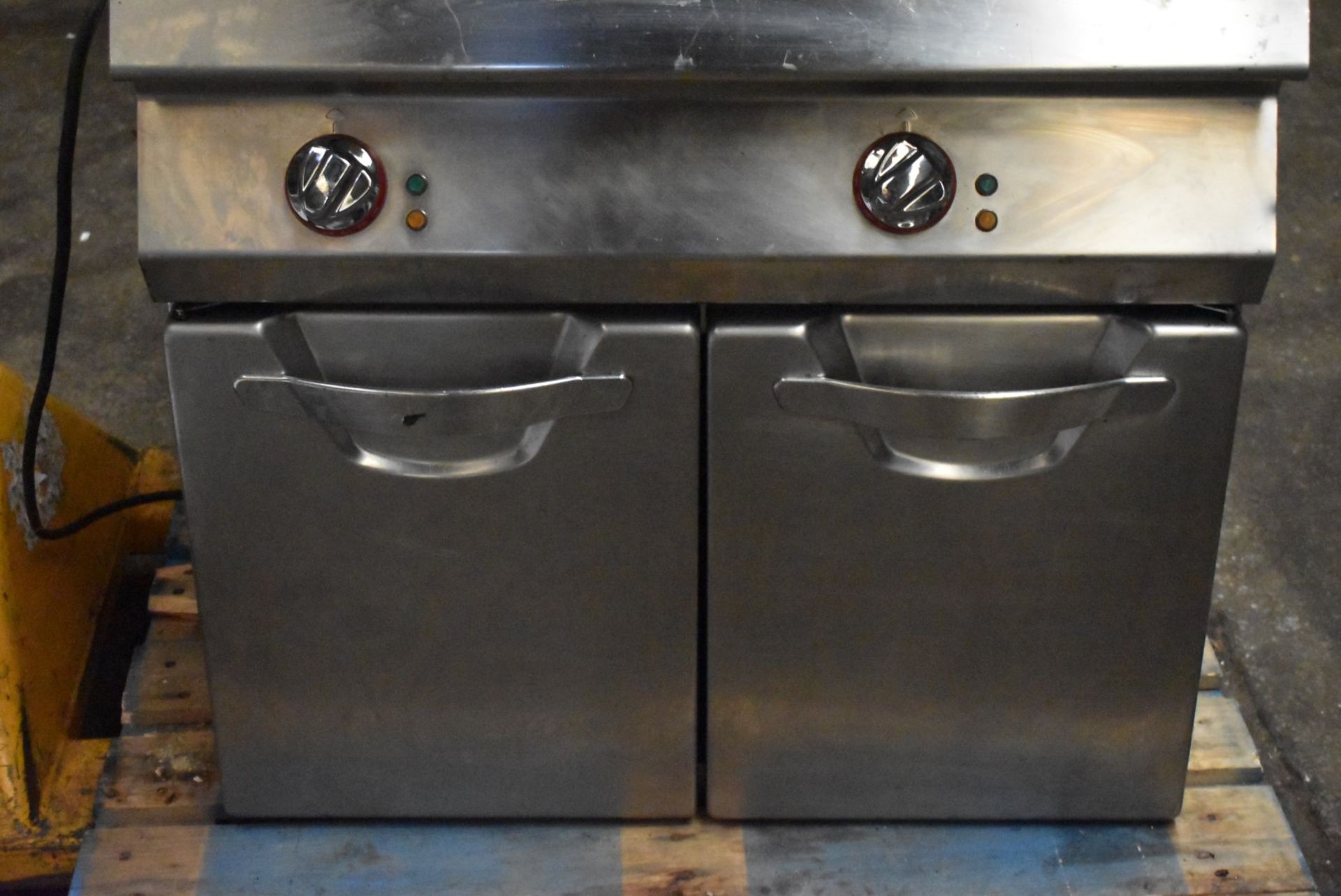 1 x Angelo Po Twin Tank Commercial Fryer - Includes Baskets - Removed From a Commercial Kitchen - Image 11 of 17
