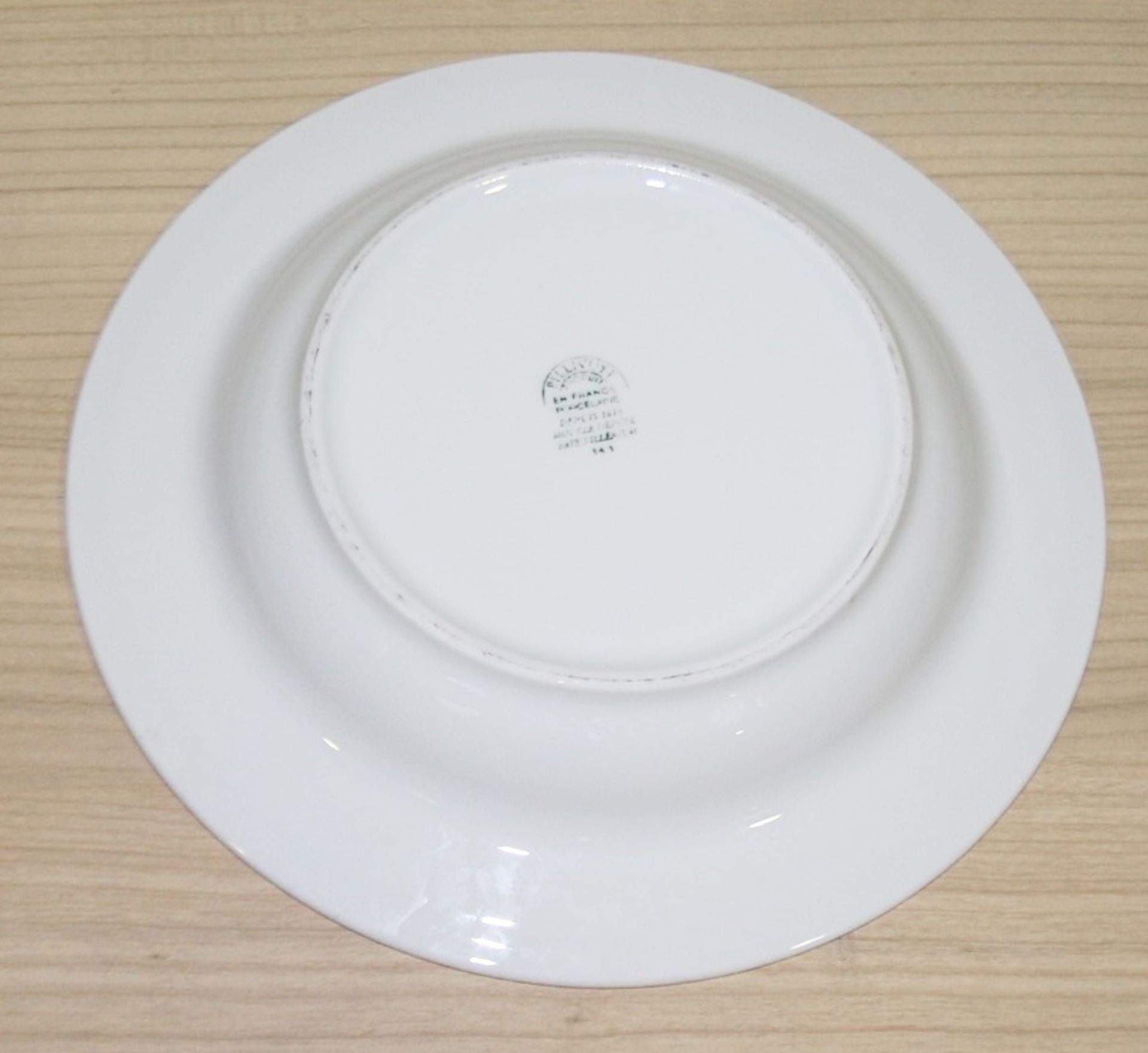 36 x PILLIVUYT Porcelain Commercial Small Pasta / Soup Bowls In White Featuring 'Famous Branding' In - Image 2 of 3