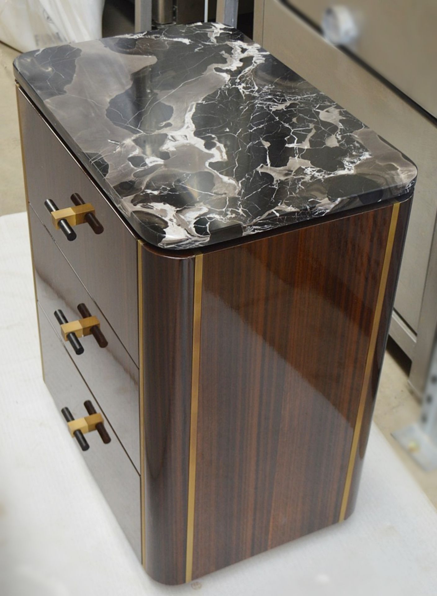 1 x FRATO 'BERNA' Luxury Designer Stone-topped Bedside Table With 3 Soft-close Lined Drawers - Image 5 of 7