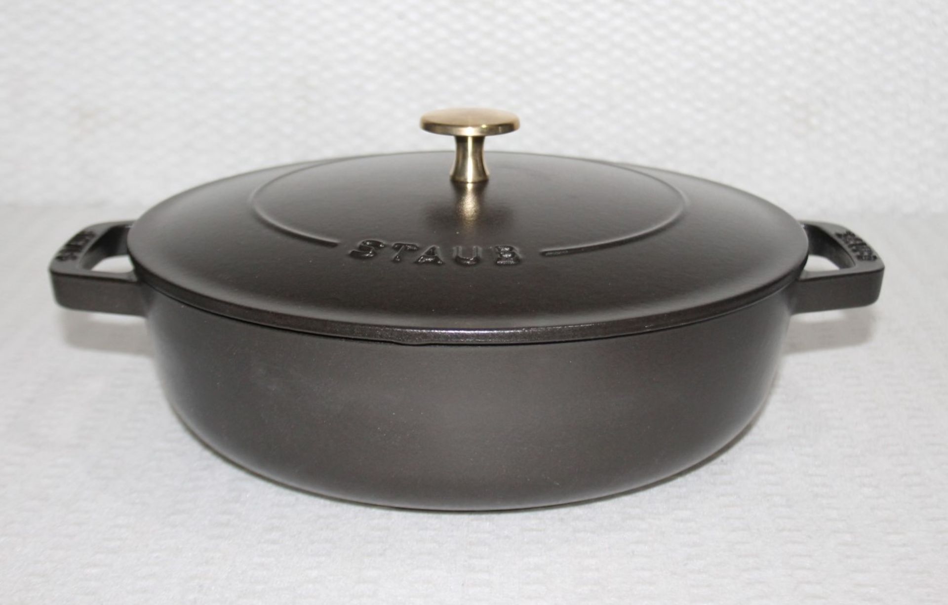 1 x STAUB Black Round Chistera Braiser Sauté Pan (24cm) - Original Price £199.00 - Unused Boxed - Image 2 of 9