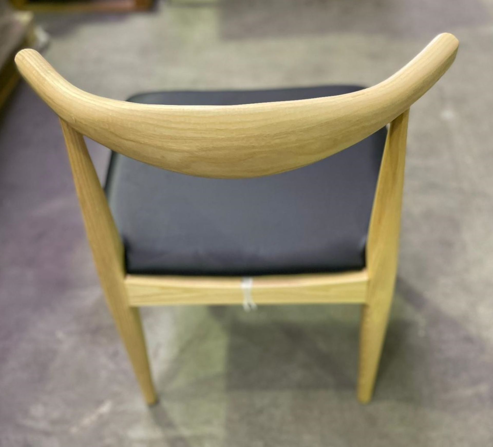 4 x Hans Wegner Inspired Elbow Chair - Solid Wood With Light Stain Ash Finish And Black Seat Pad - - Image 7 of 7