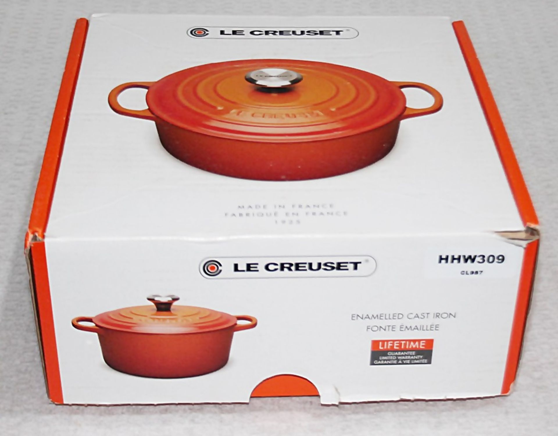 1 x LE CREUSET Cast Iron 20cm Signature Round Casserole Dish With Lid In Volcanique Flame Orange - - Image 7 of 12