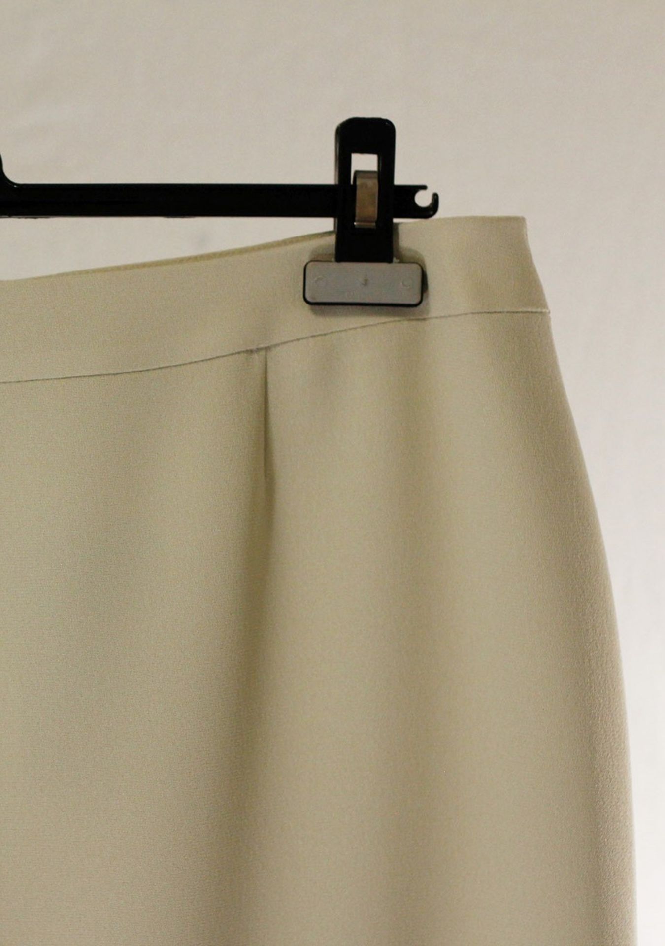 1 x Anne Belin Pistachio Skirt - Size: 20 - Material: 100% Polyester - From a High End Clothing - Image 3 of 12