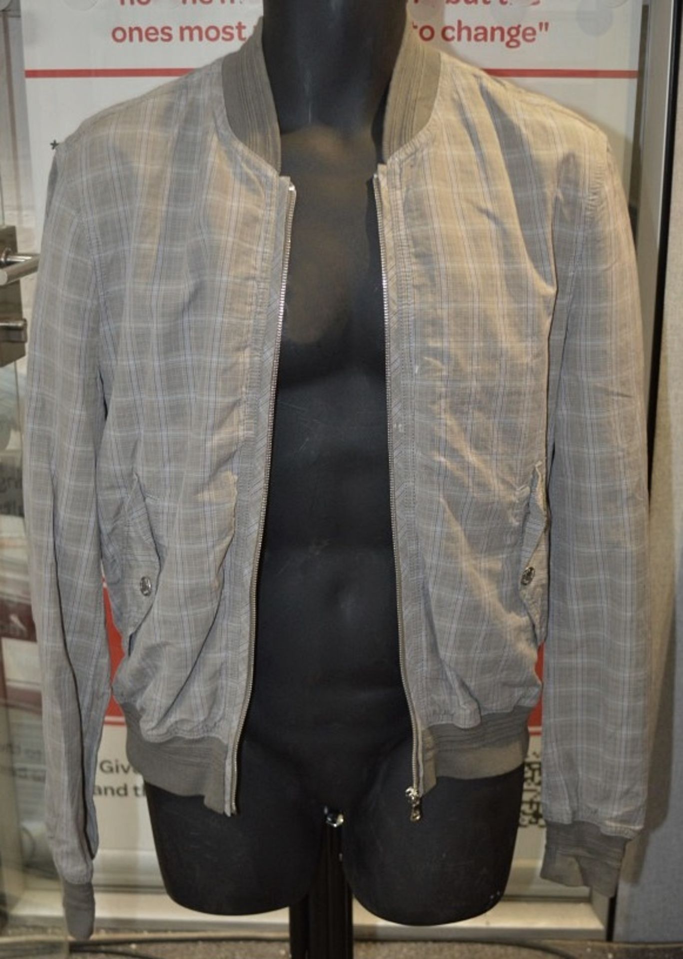 1 x Men's Genuine Dolce & Gabbana Bomber Jacket In Grey/Blue - Size: 48 - Preowned In Good Condition - Image 7 of 8