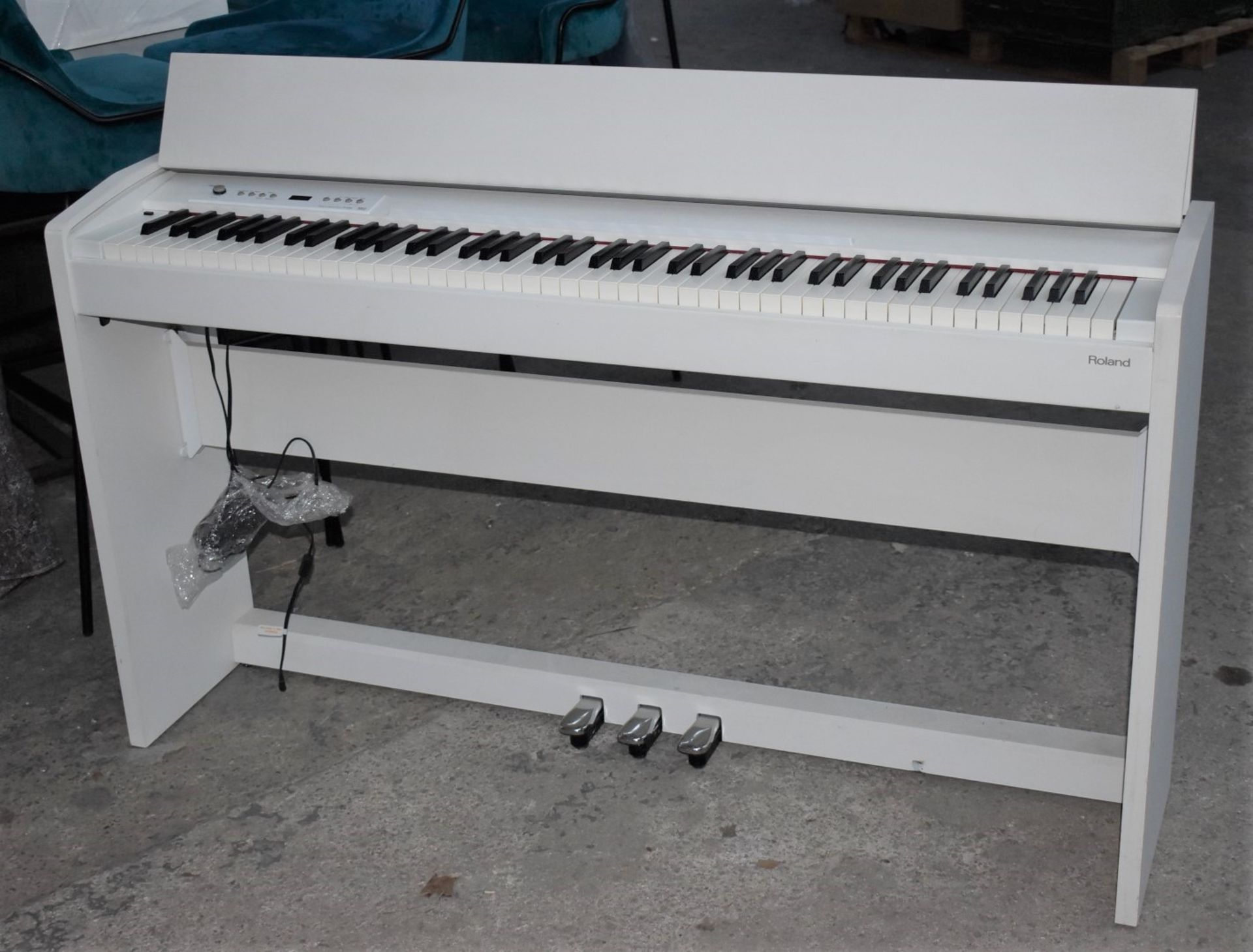 1 x Roland F120 SuperNATURAL Digital Electronic Piano - Good Condition, In Working Order - Image 2 of 16