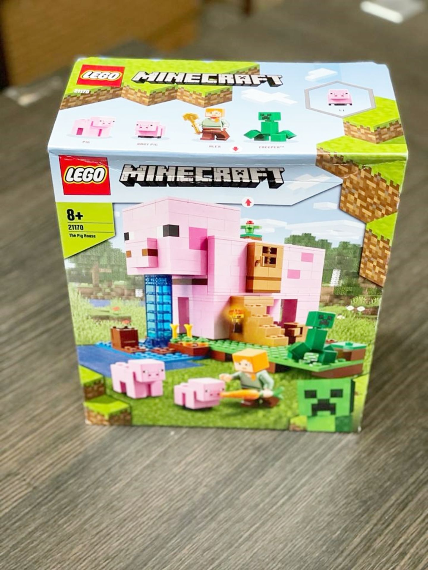 1 x Lego 21170 Minecraft The Pig House Building Set 21170 - Brand New - CL011 - Ref: HRX123  - - Image 4 of 4