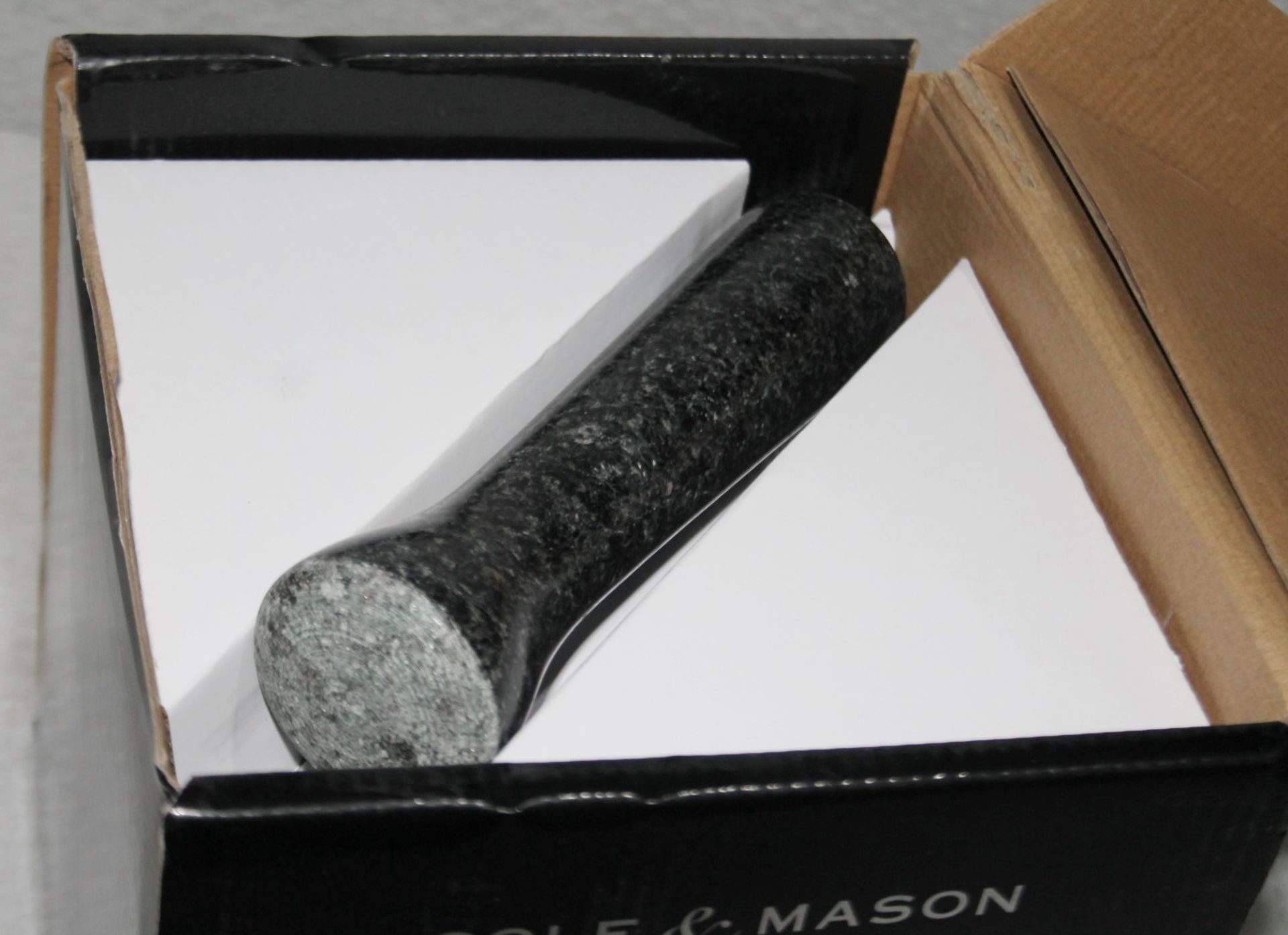 1 x COLE & MASON Granite Pestle and Mortar (18cm) - Dimensions: ø18cm x H12.5cm - Unused Boxed Stock - Image 3 of 7