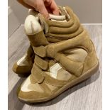 1 x Pair Of Genuine Isabel Marant Boots In Tan - Size: 36 - Preowned in Good Condition - Ref: LOT40