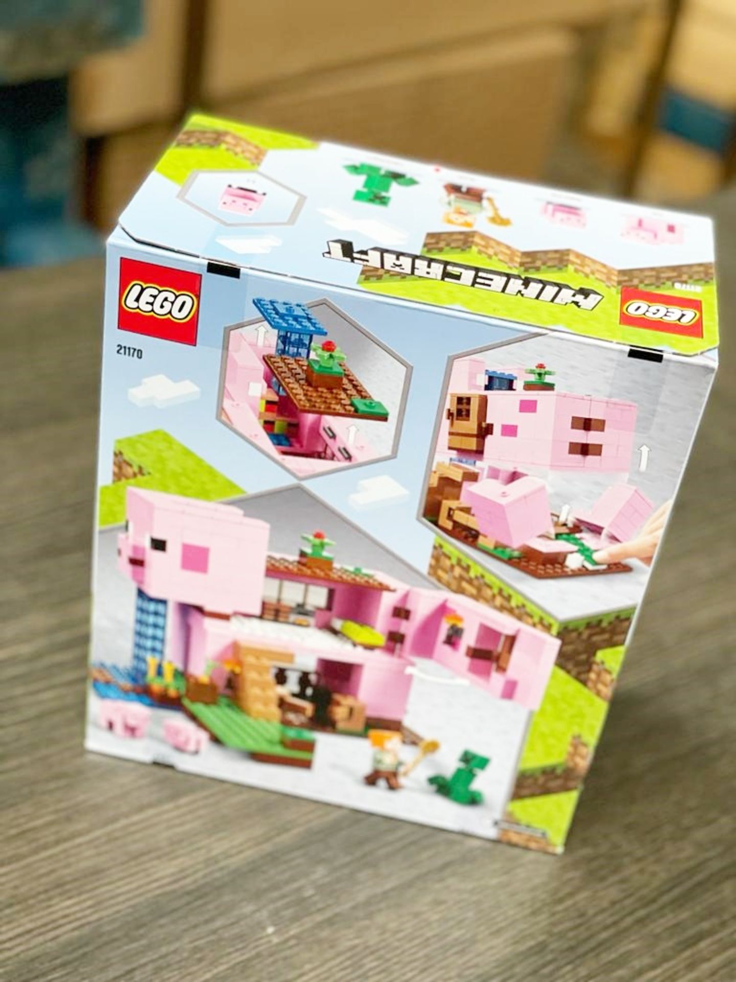 1 x Lego 21170 Minecraft The Pig House Building Set 21170 - Brand New - CL011 - Ref: HRX123  - - Image 2 of 4