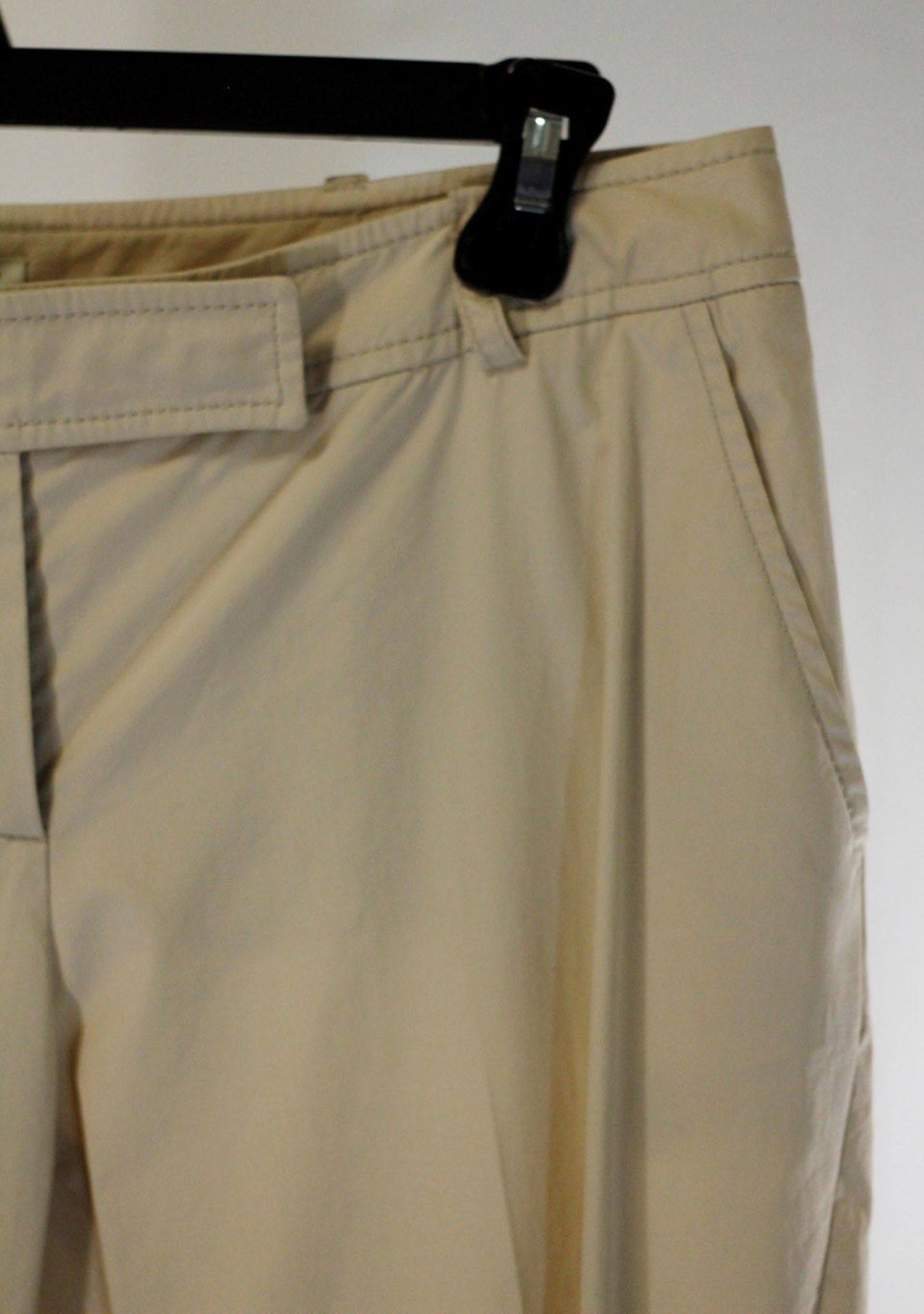 1 x Agnona Beige Trousers - Size: 14 - Material: 97% Cotton, 3% Elastane. Lining 100% Cupro - From a - Image 3 of 8