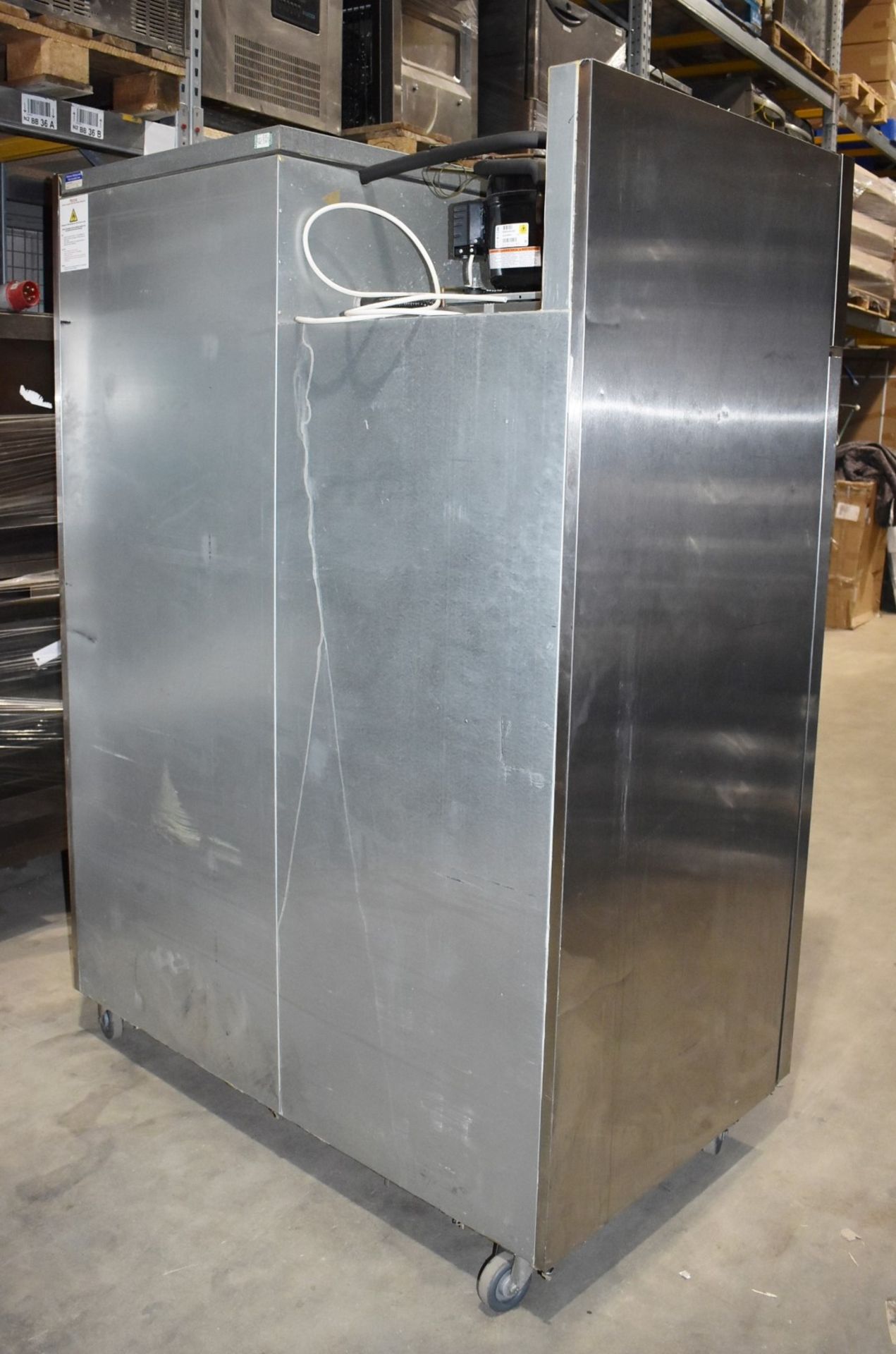 1 x Williams Upright Double Door Refrigerator With Stainless Steel Exterior - Model HS2SA - Recently - Image 5 of 20