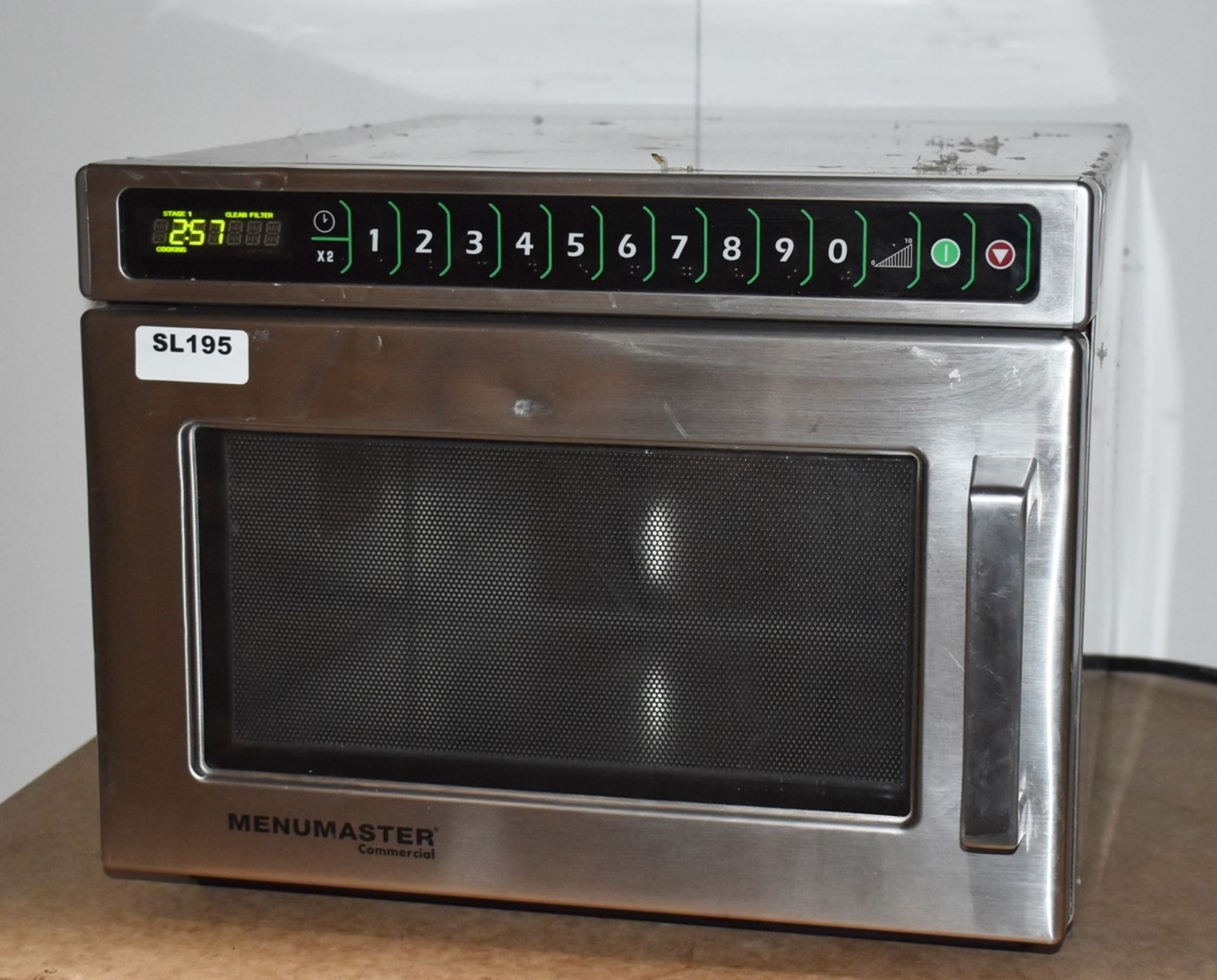 1 x Menumaster Commercial Microwave Oven - Model DEC14E2U - 1.4kW, 13A, 17Ltr - 2018 Model - - Image 10 of 12