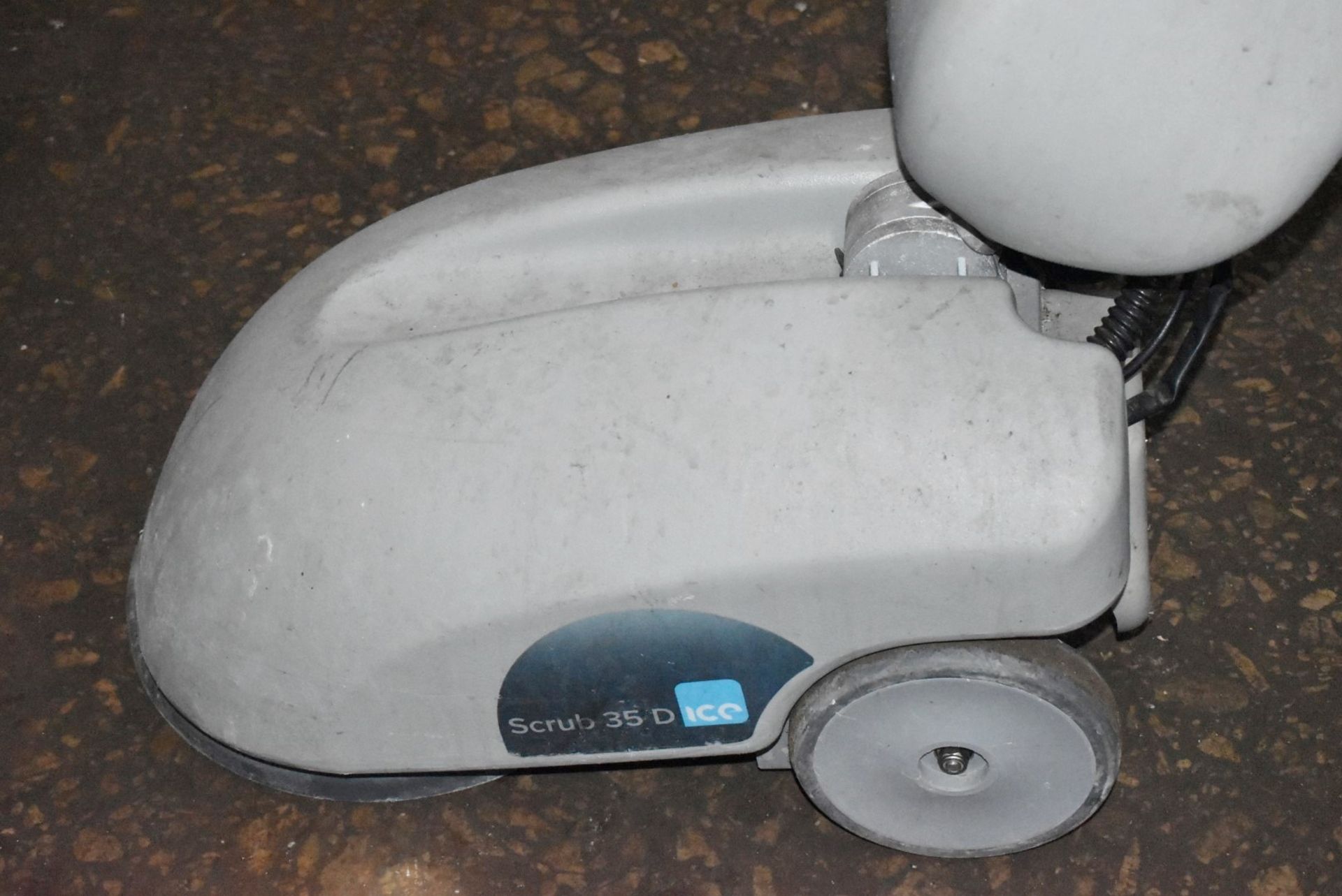 1 x Ice Scrub 35D Compact Floor Scrubber - Recently Removed From a Supermarket Environment - CL675 - - Image 3 of 9