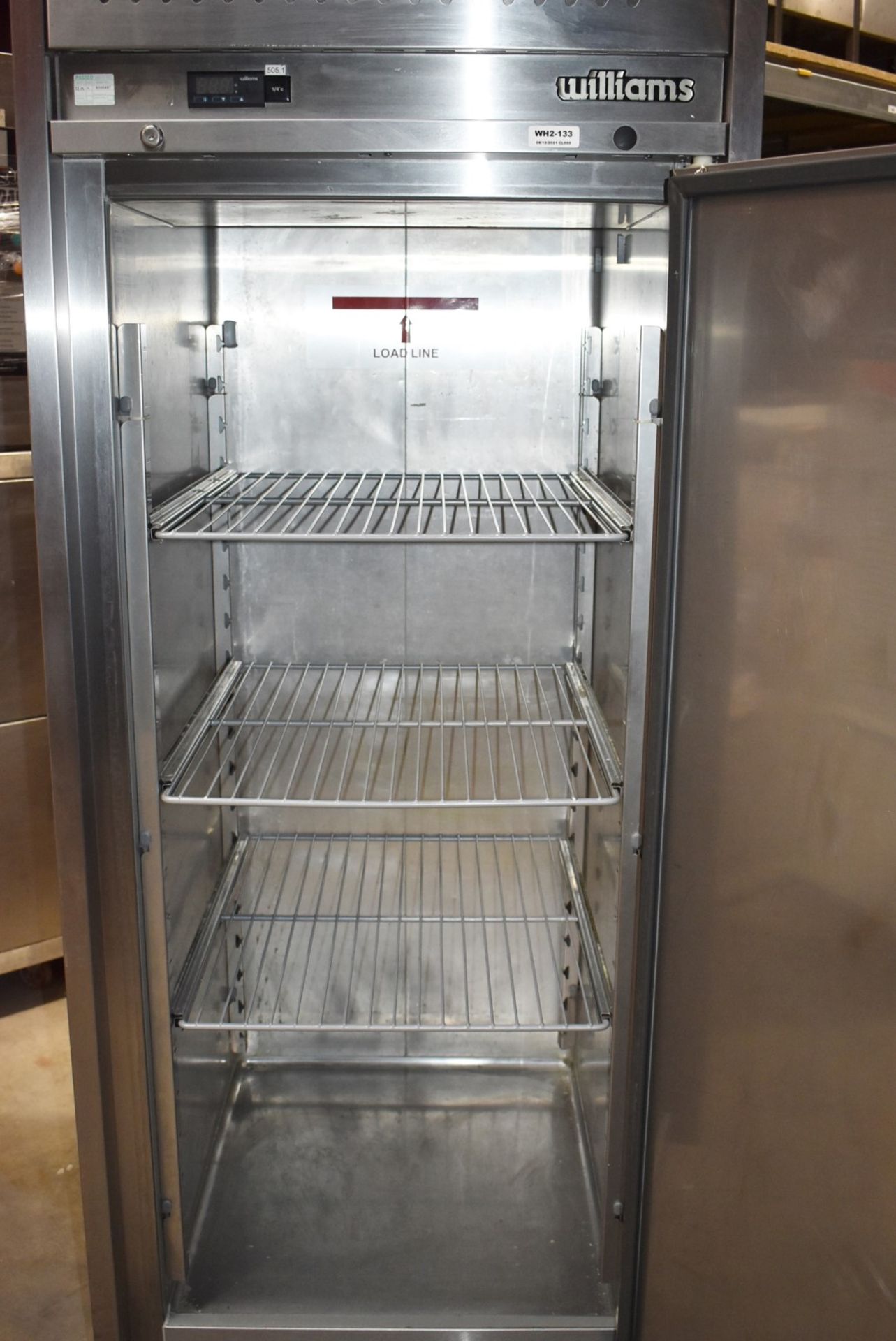 1 x Williams Upright Single Door Refrigerator With Stainless Steel Exterior - Model HJ1SA - Recently - Image 6 of 11