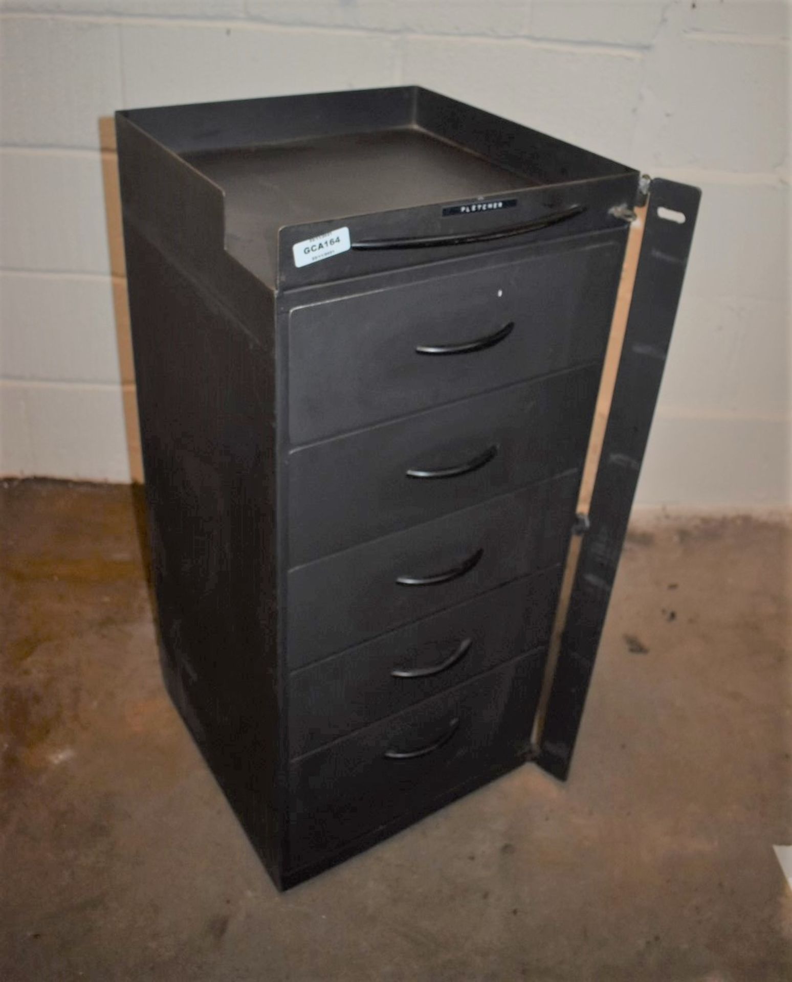 1 x Industrial Style Chest of Drawers With Full Metal Construction, Anti Theft Lock Bracket, 5 - Image 6 of 8