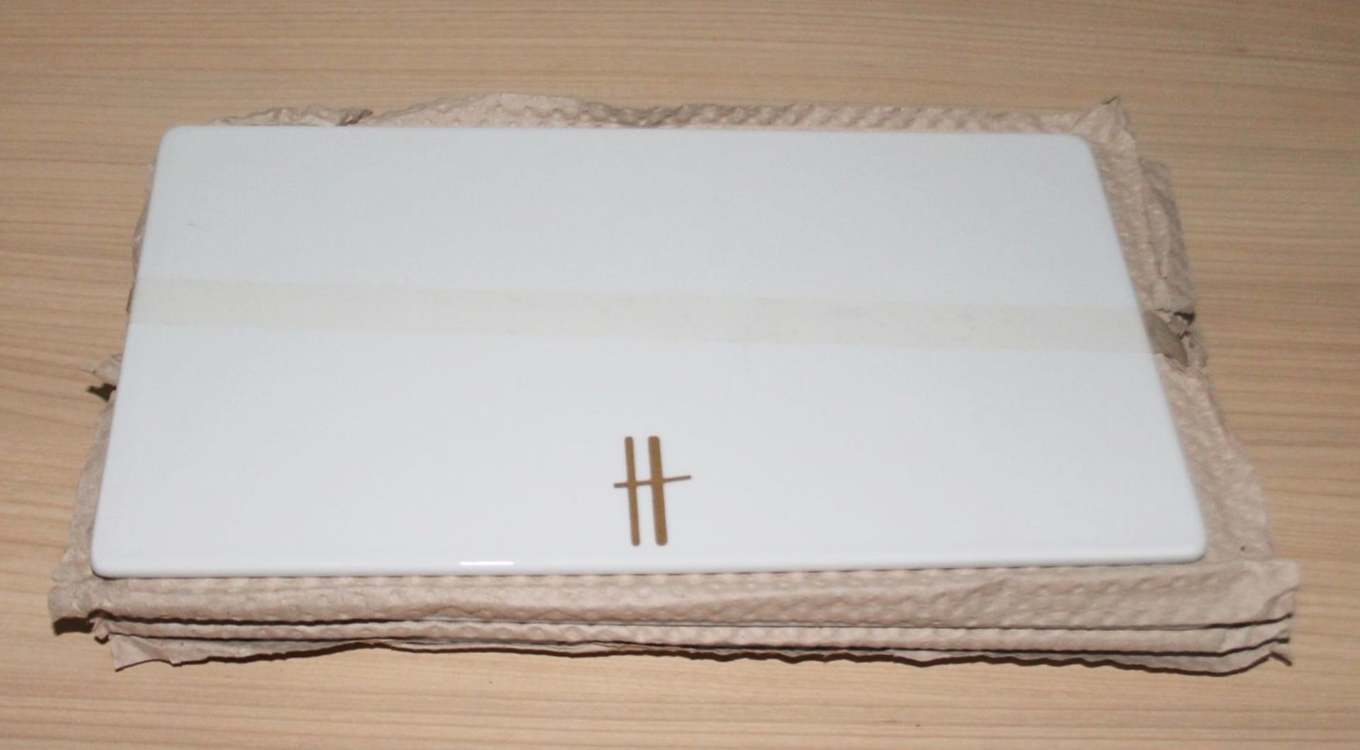 12 x PILLIVUYT Porcelain Rectangular Serving Trays In White Featuring 'Famous Branding' In Gold - - Image 5 of 7