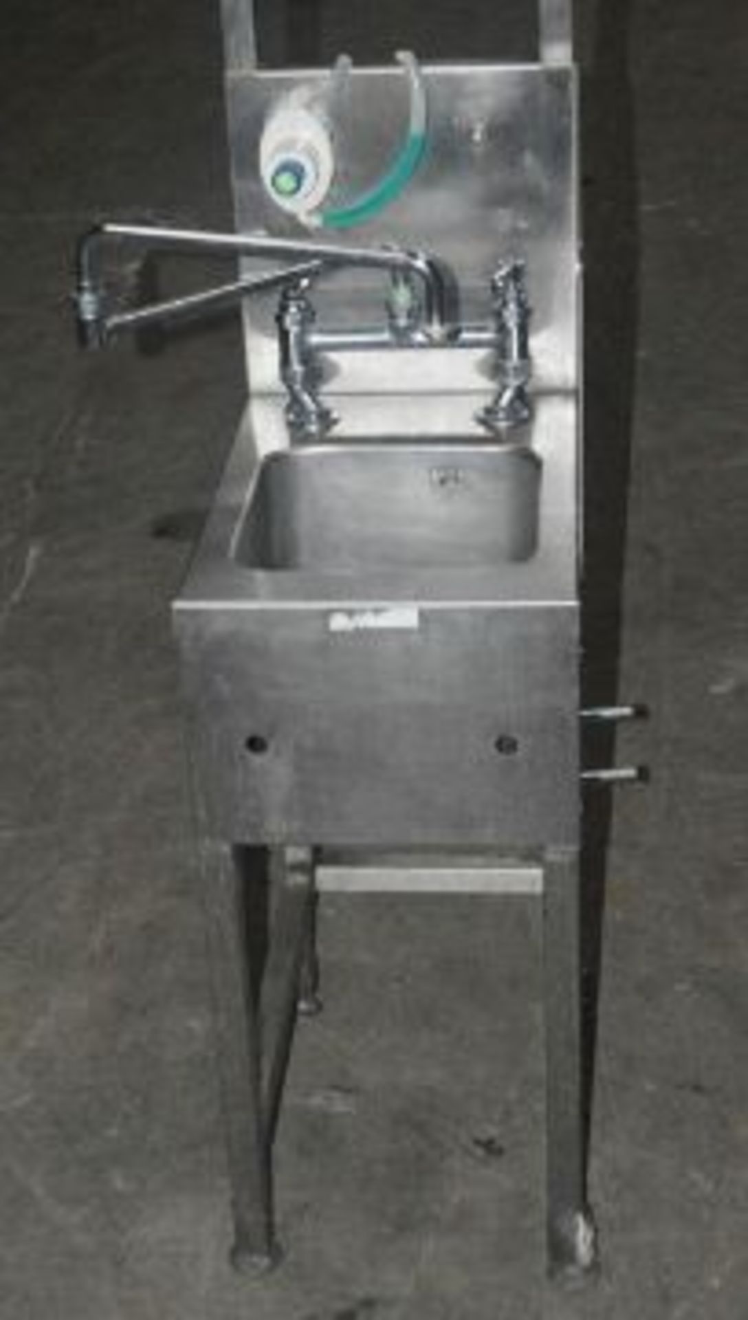 1 x Stainless Steel Commercial Kitchen Janitorial Mop / Cleaning Station - Dimensions: H187 x W33 - Image 5 of 5