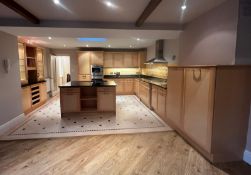 1 x English Rose Bespoke Fitted Kitchen With 30mm Granite Worktops, Integrated Neff Appliances And