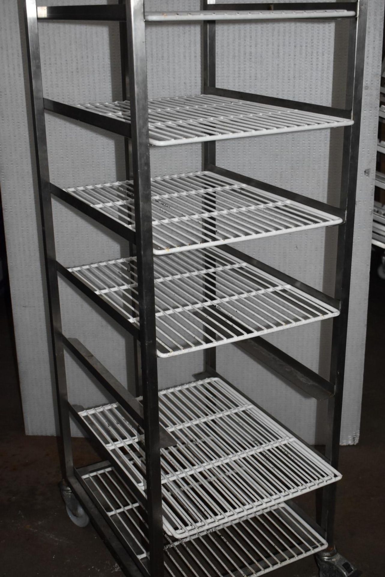 1 x Upright Stainless Steel Mobile Tray Rack With 8 Shelves - Shelf Size: 47 x 63 cms - CL675 - Ref: - Image 3 of 5