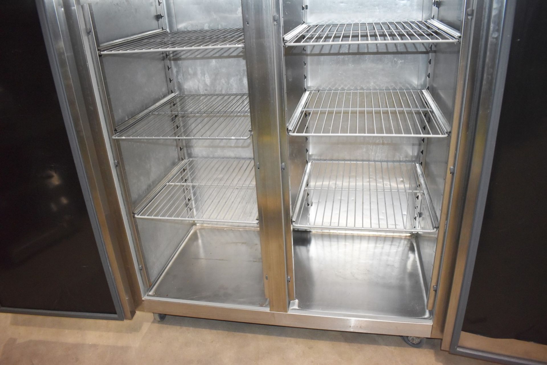 1 x Williams Upright Double Door Refrigerator With Stainless Steel Exterior - Model HS2SA - Recently - Image 4 of 20