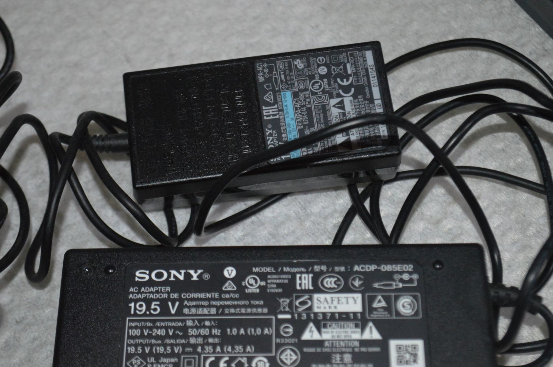 Job Lot Of Assorted Laptop Power Supplies - Sold As Pictured - Ref: MPC - CL678 - Location: - Image 5 of 11