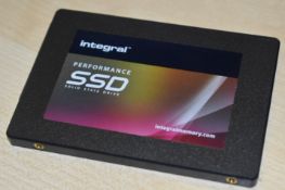 1 x Integral 240gb SAT III 6gb/s 2.5" SSD Hard Drive - Ref: MPCJ - CL678 - Location: Altrincham