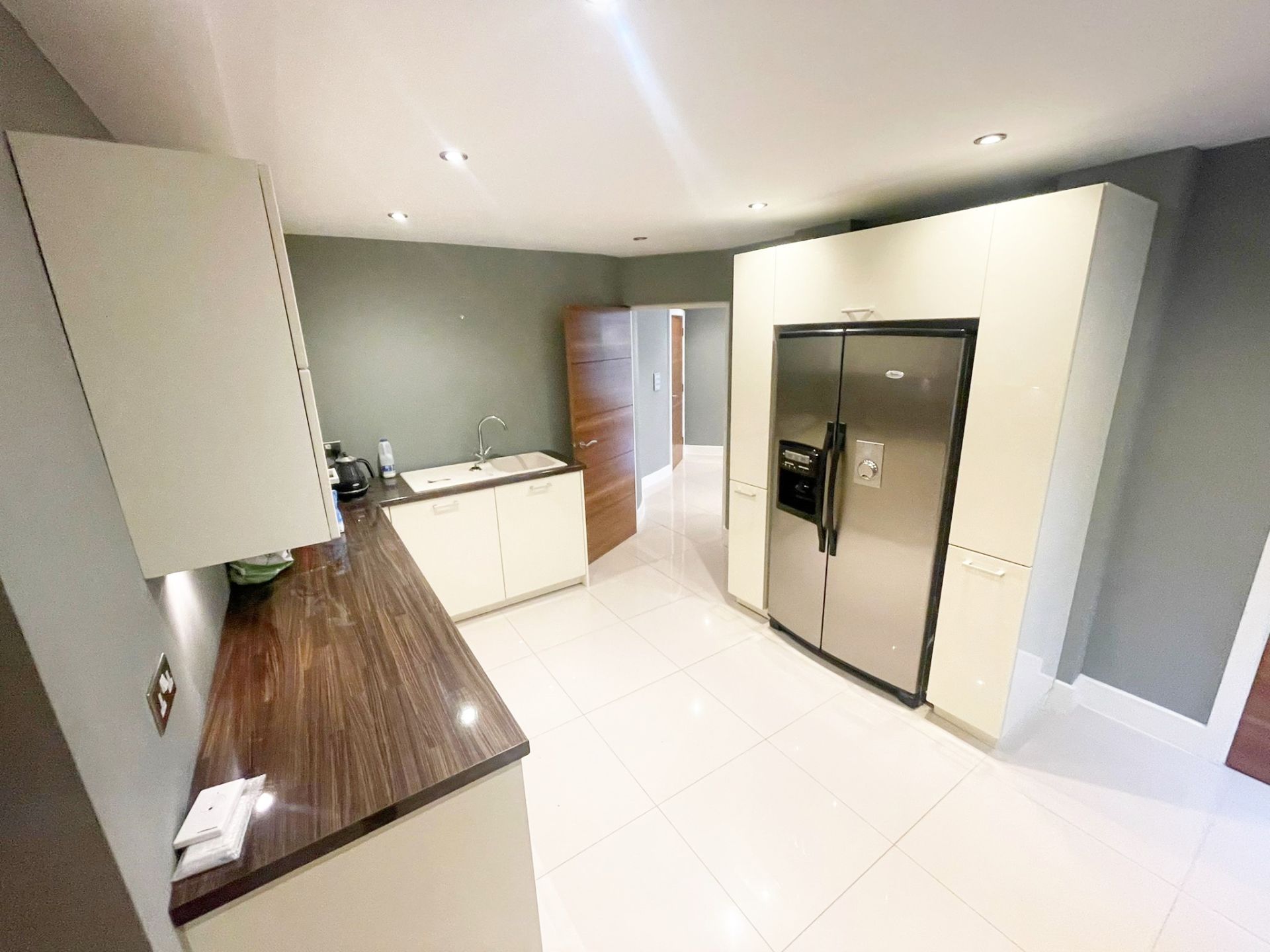 1 x Contemporary ALNO Fitted Kitchen With Branded  Appliances Created By Award Winning Kitchen - Image 35 of 89